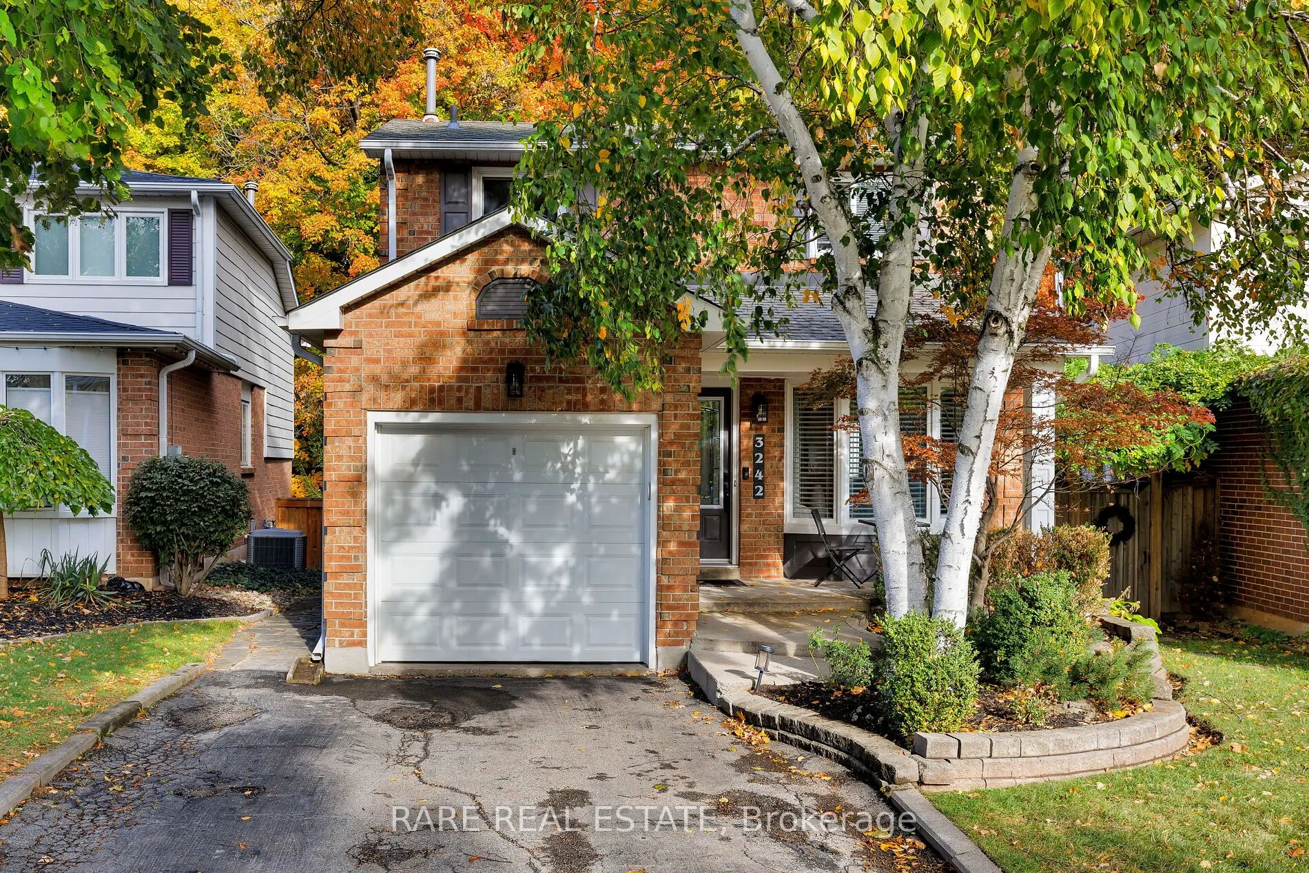 3242 GREENBOUGH Crescent