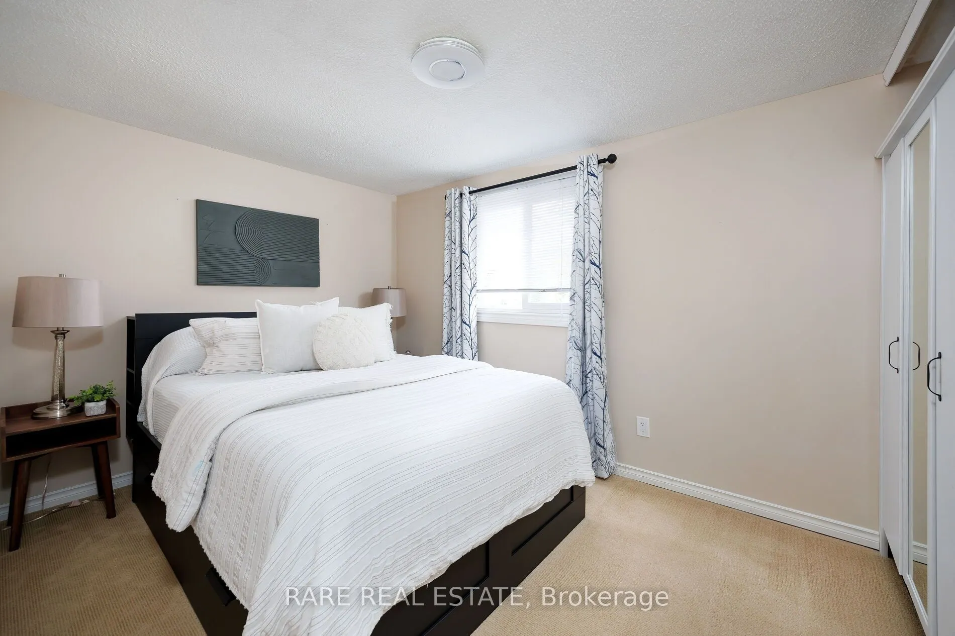 3242 GREENBOUGH Crescent