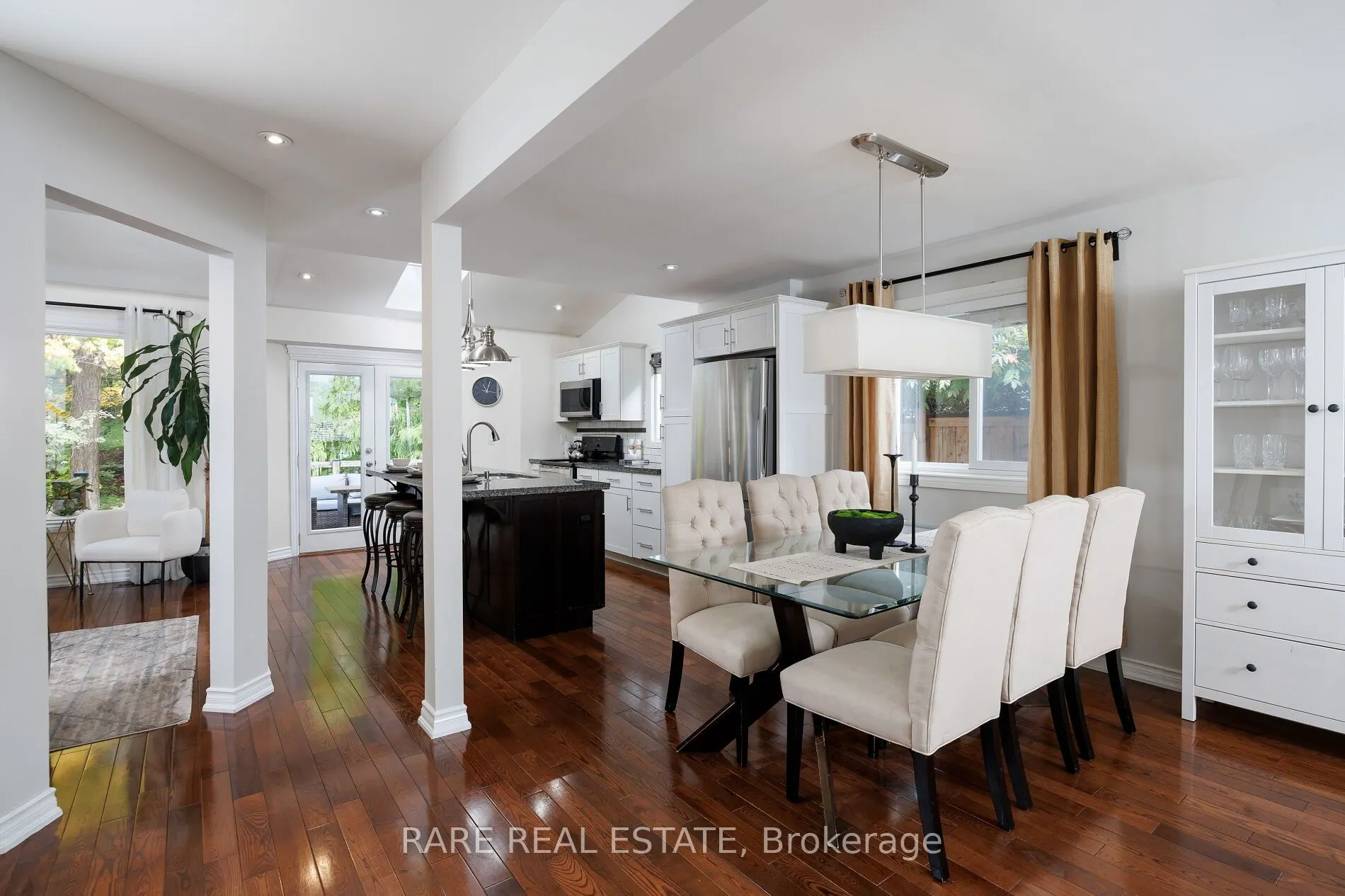 3242 GREENBOUGH Crescent