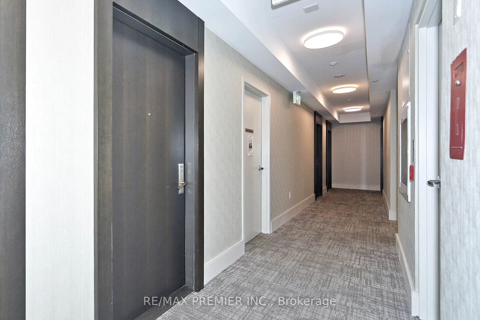 9000 Jane Street, #215