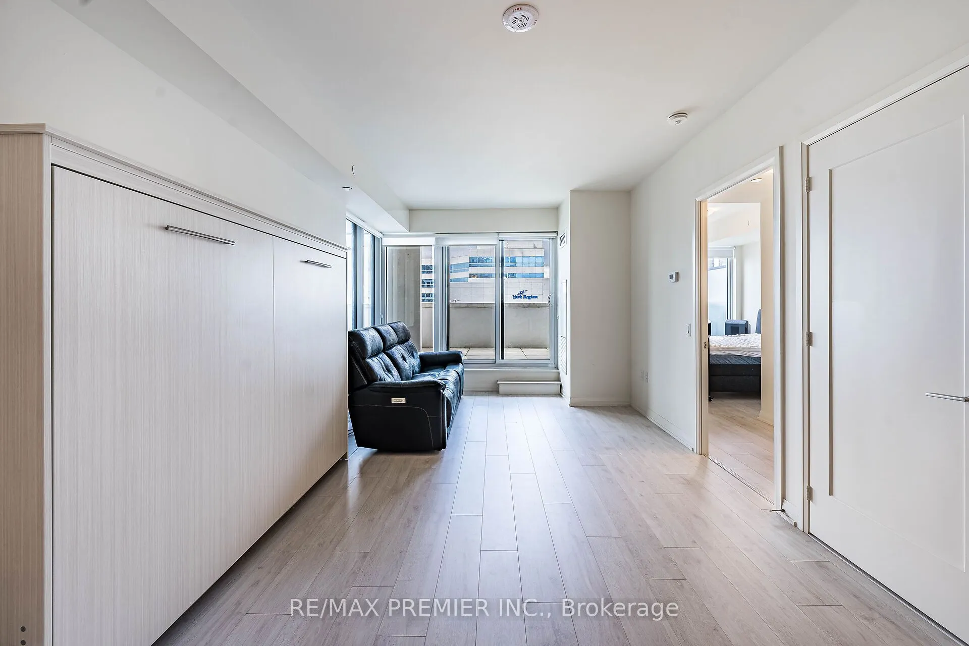 9000 Jane Street, #215