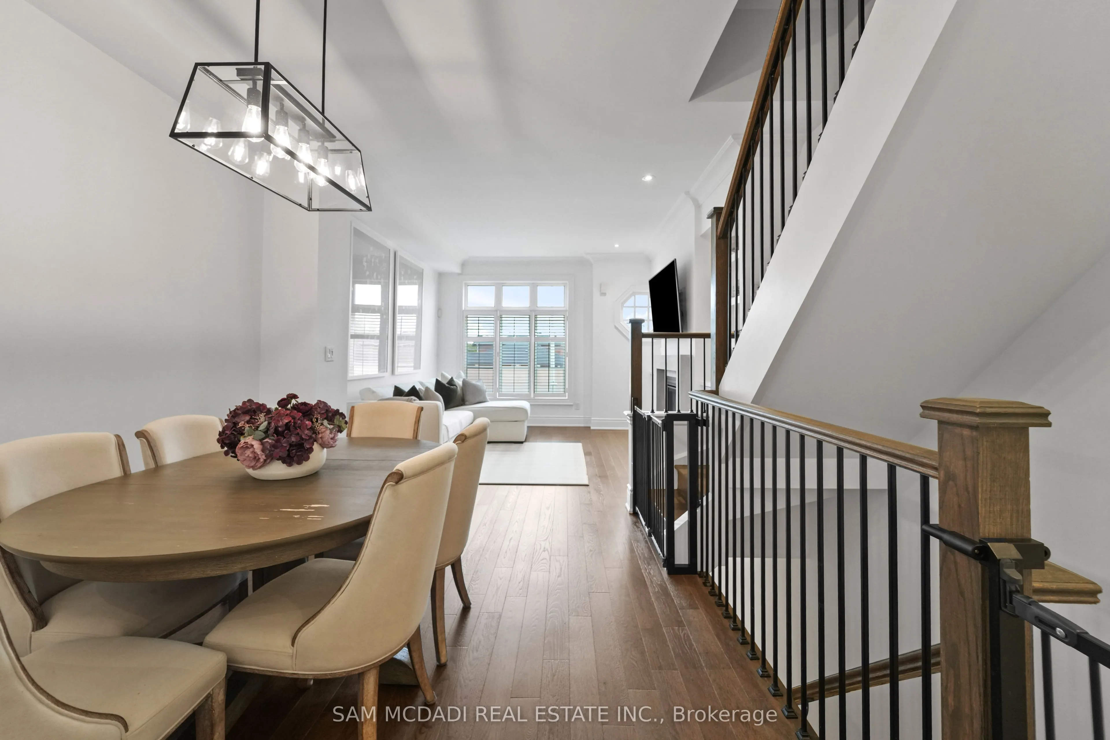 2160 Trafalgar Road, #2