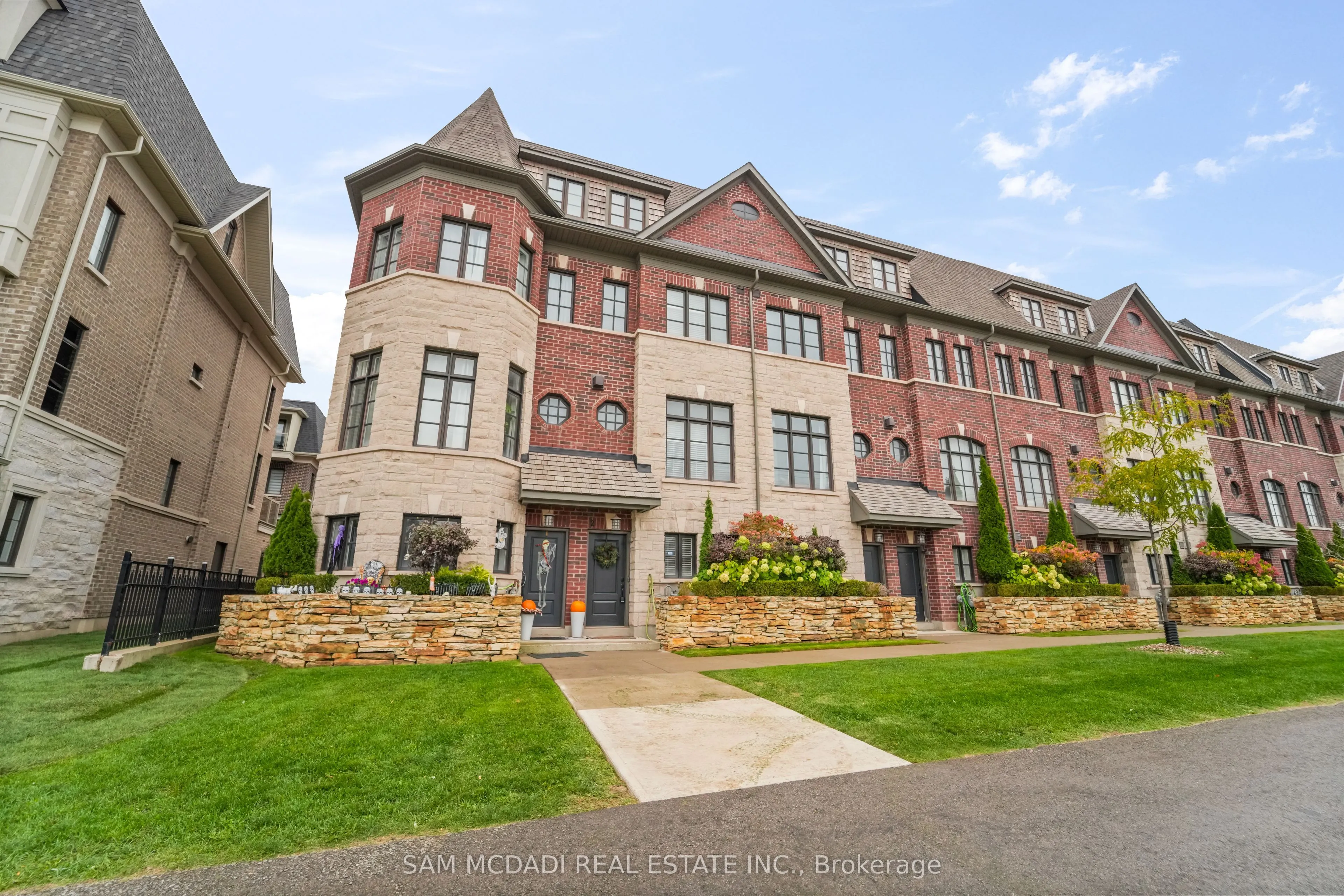 2160 Trafalgar Road, #2