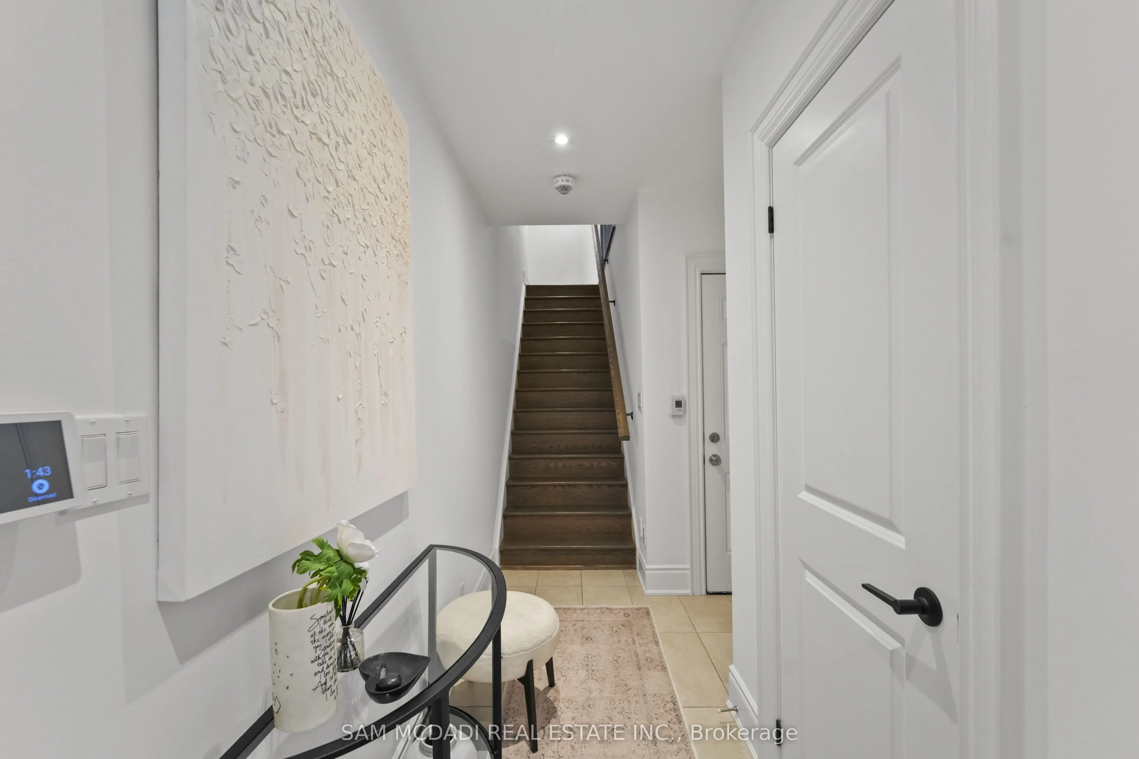 2160 Trafalgar Road, #2