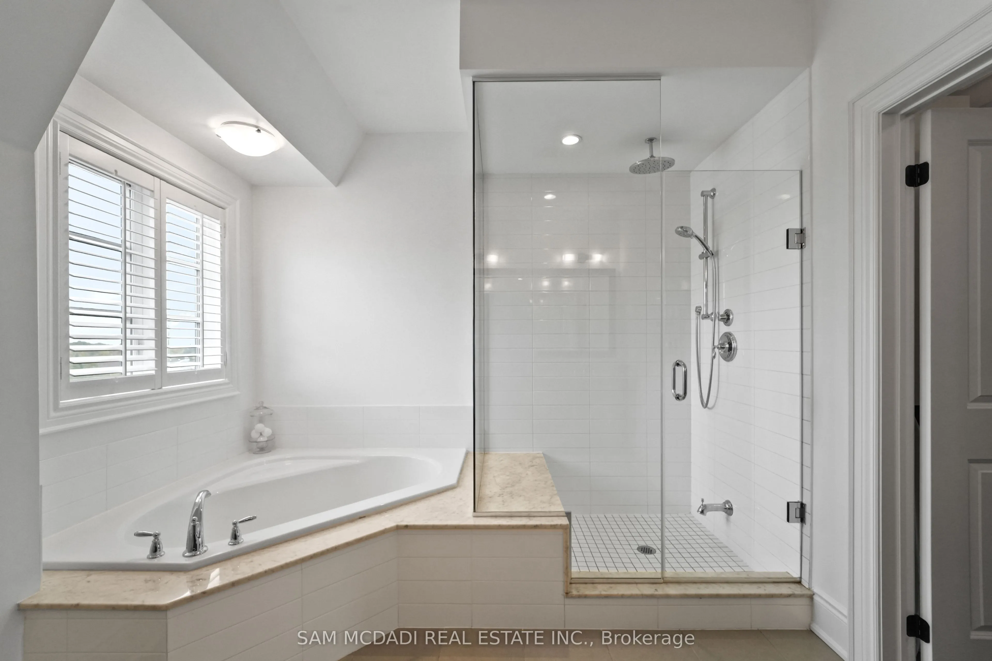 2160 Trafalgar Road, #2