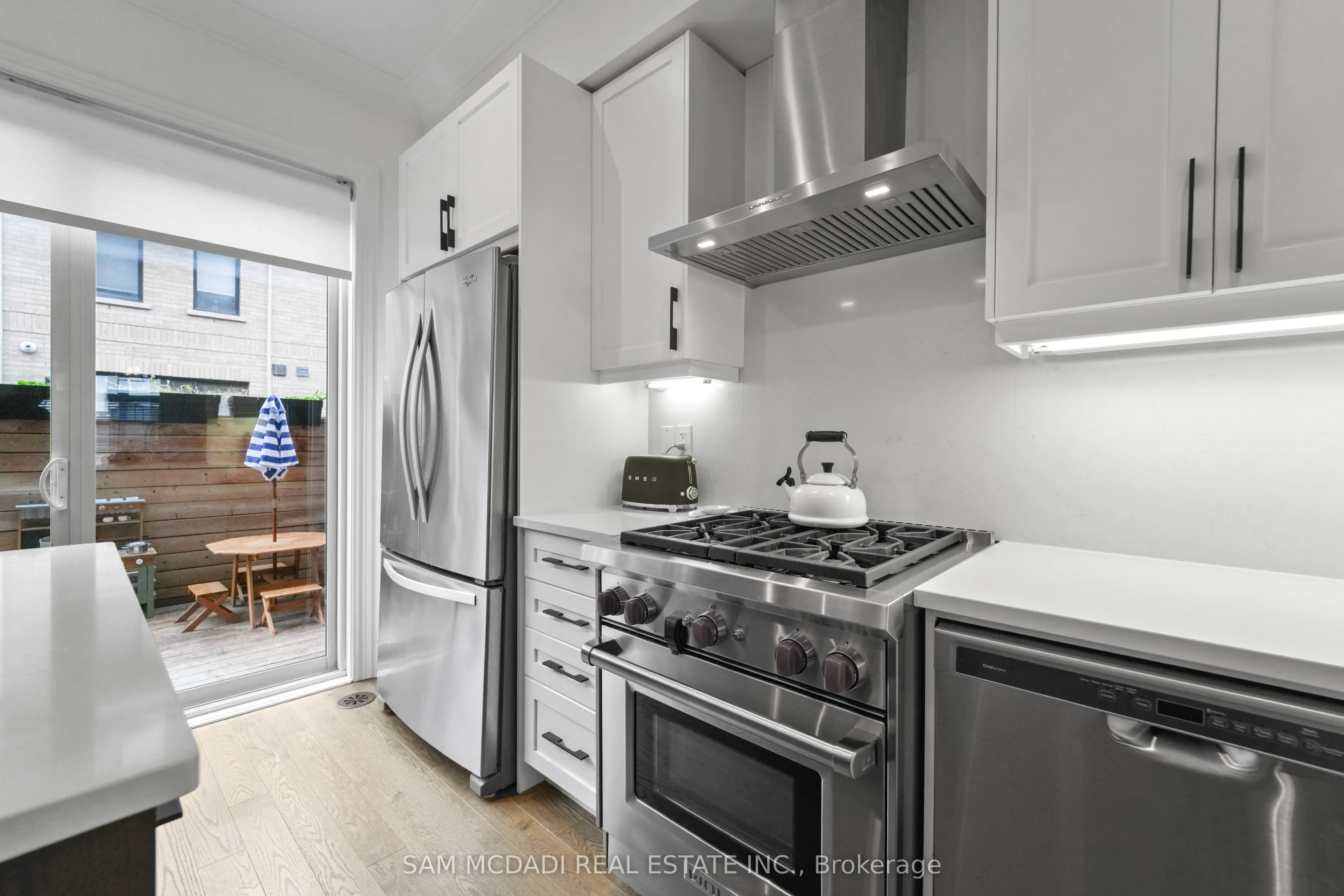 2160 Trafalgar Road, #2