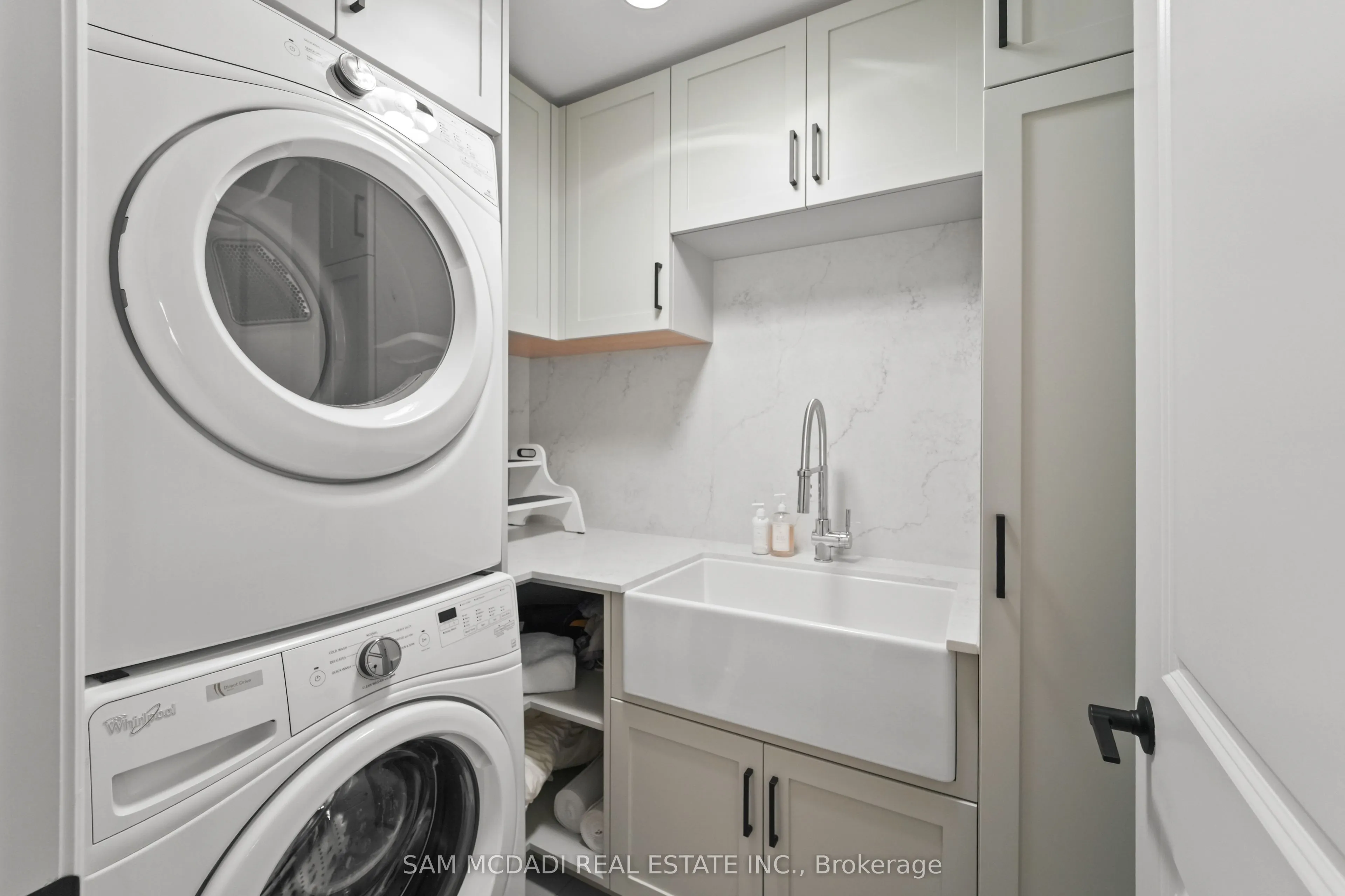 2160 Trafalgar Road, #2