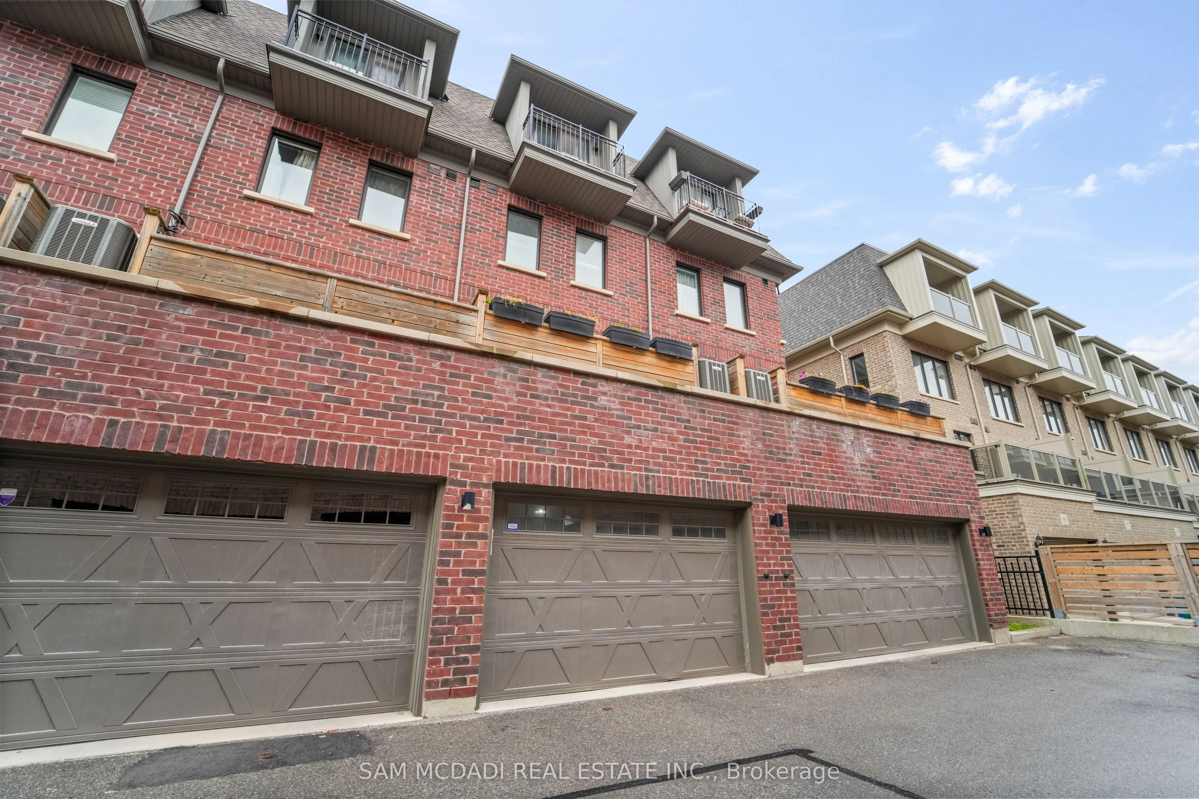 2160 Trafalgar Road, #2
