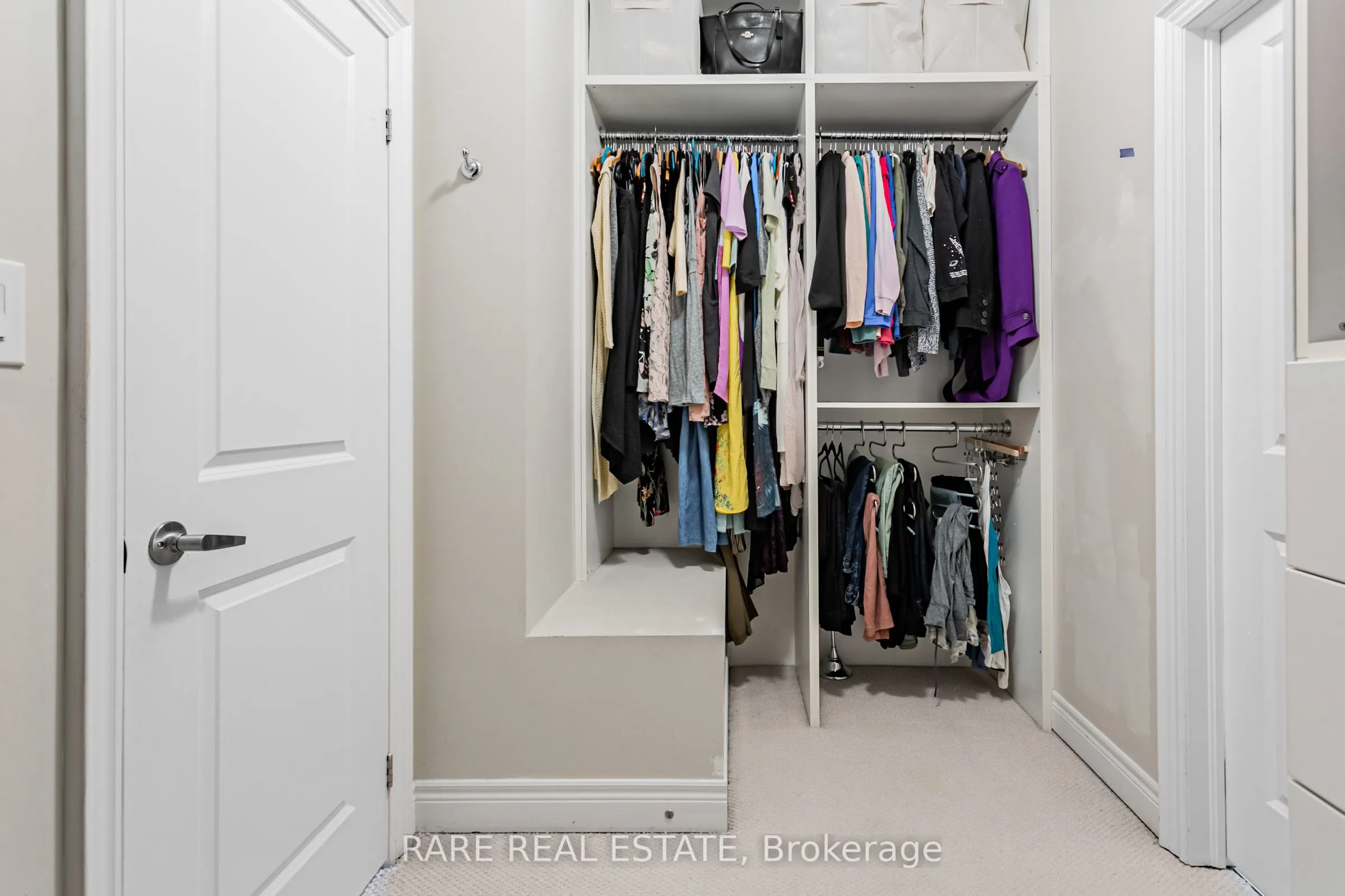 1812 Burnhamthorpe Road E, #114