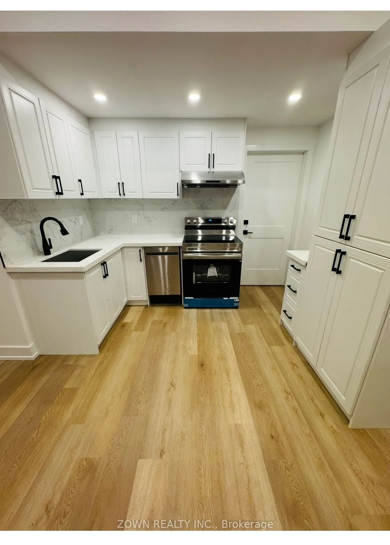 1336 Hydrangea Gardens, #Basement