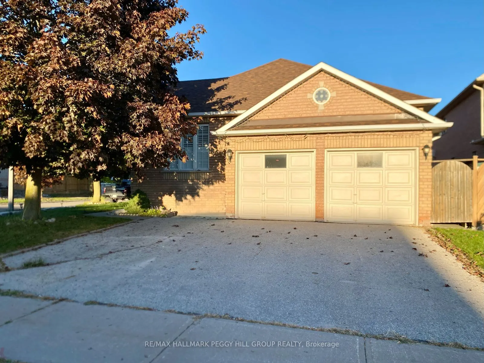 1 Shady Glen Crescent, #Lower