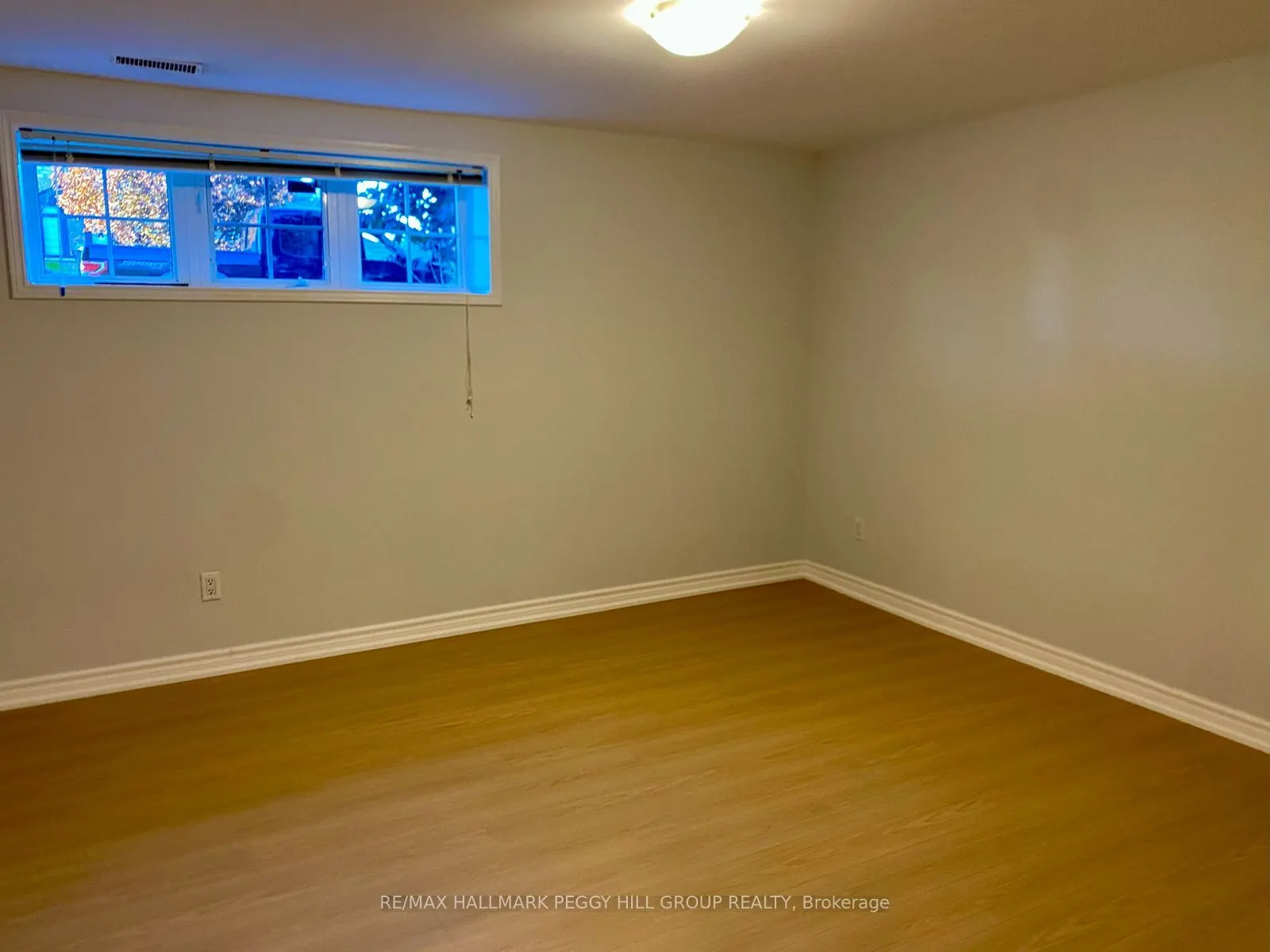 1 Shady Glen Crescent, #Lower