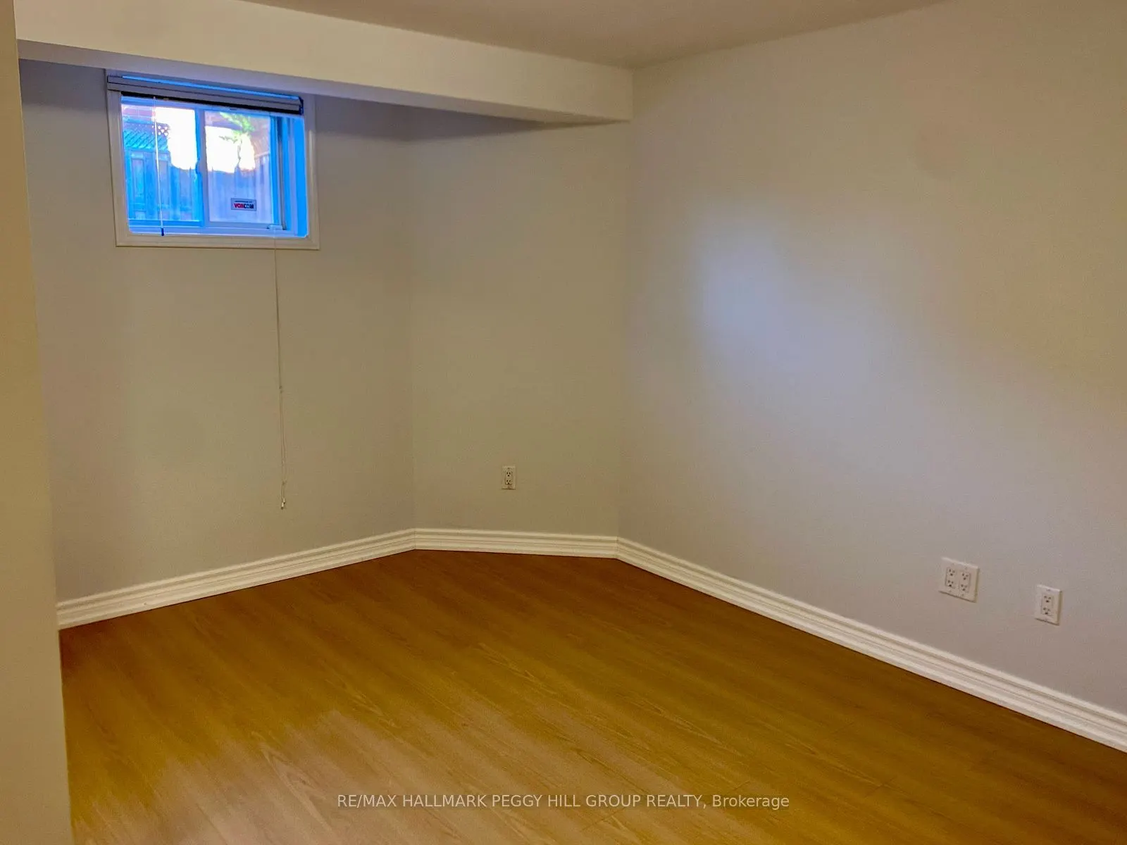 1 Shady Glen Crescent, #Lower