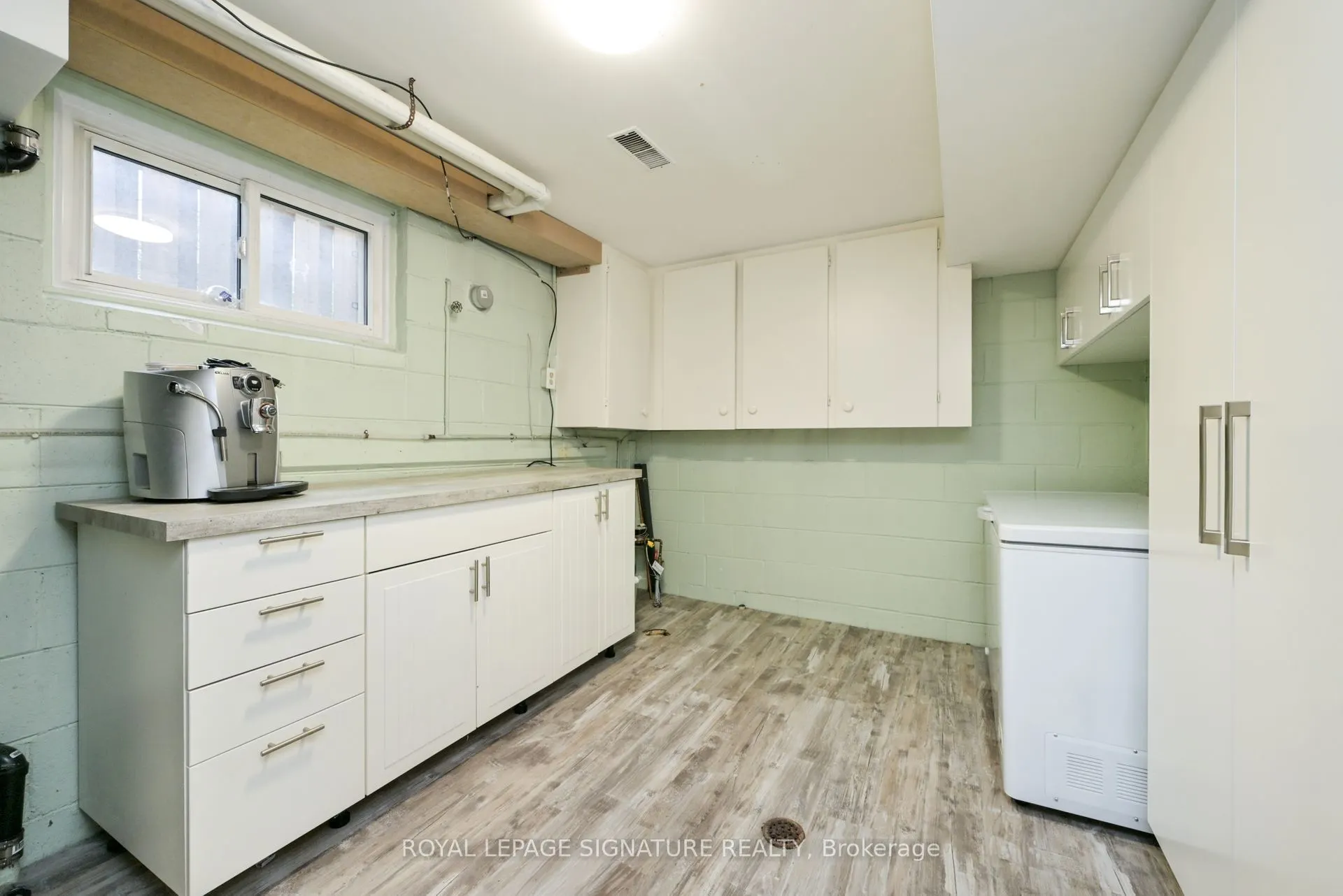 1143 Alexandra Avenue