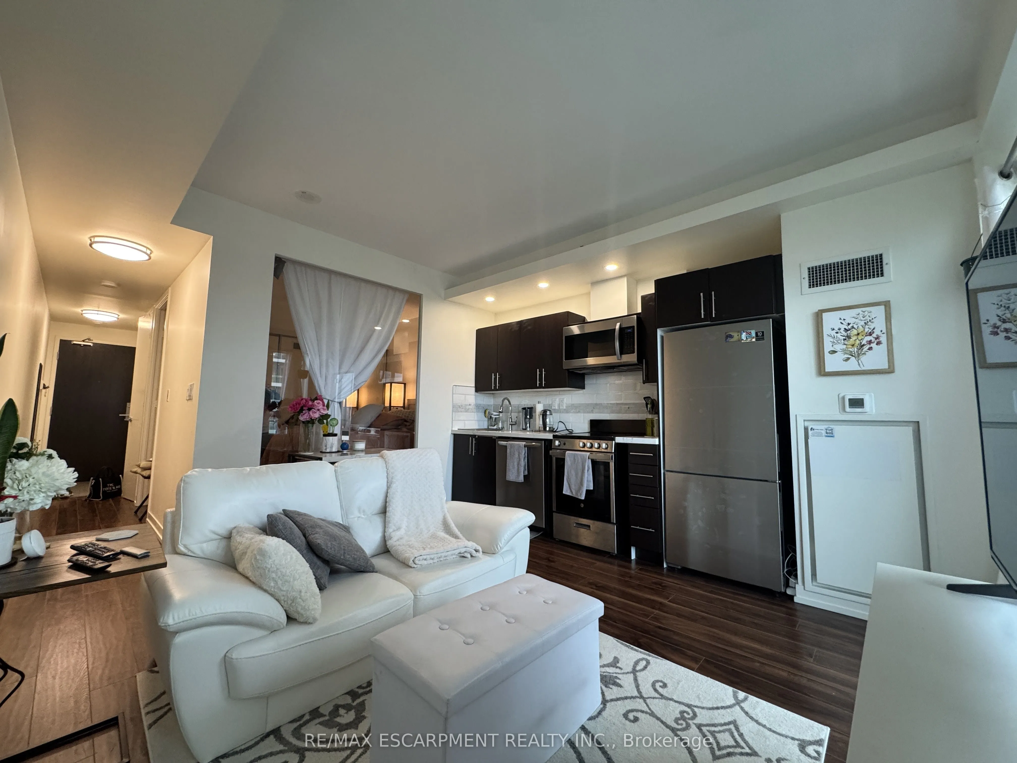 165 Legion Road N, #1622