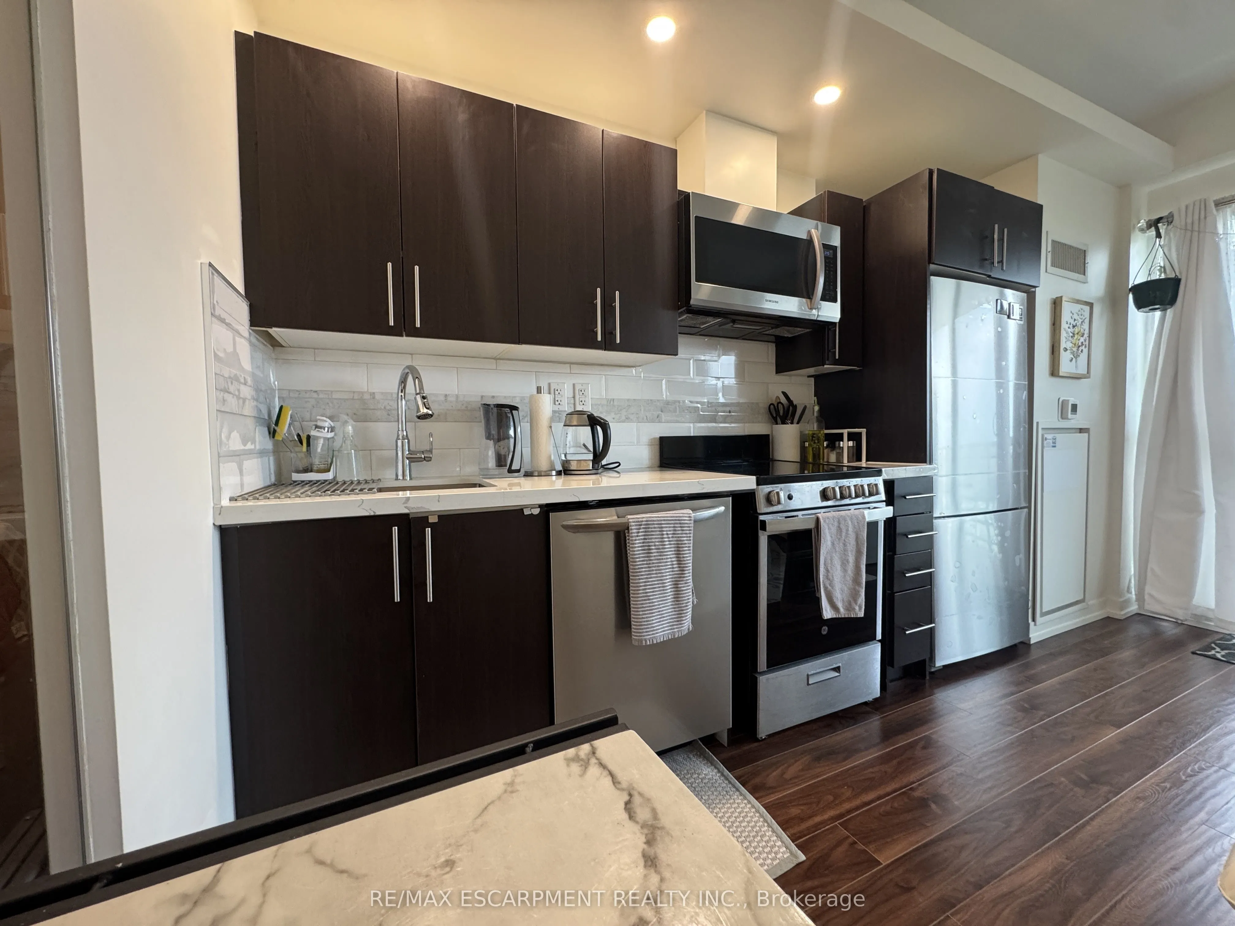 165 Legion Road N, #1622