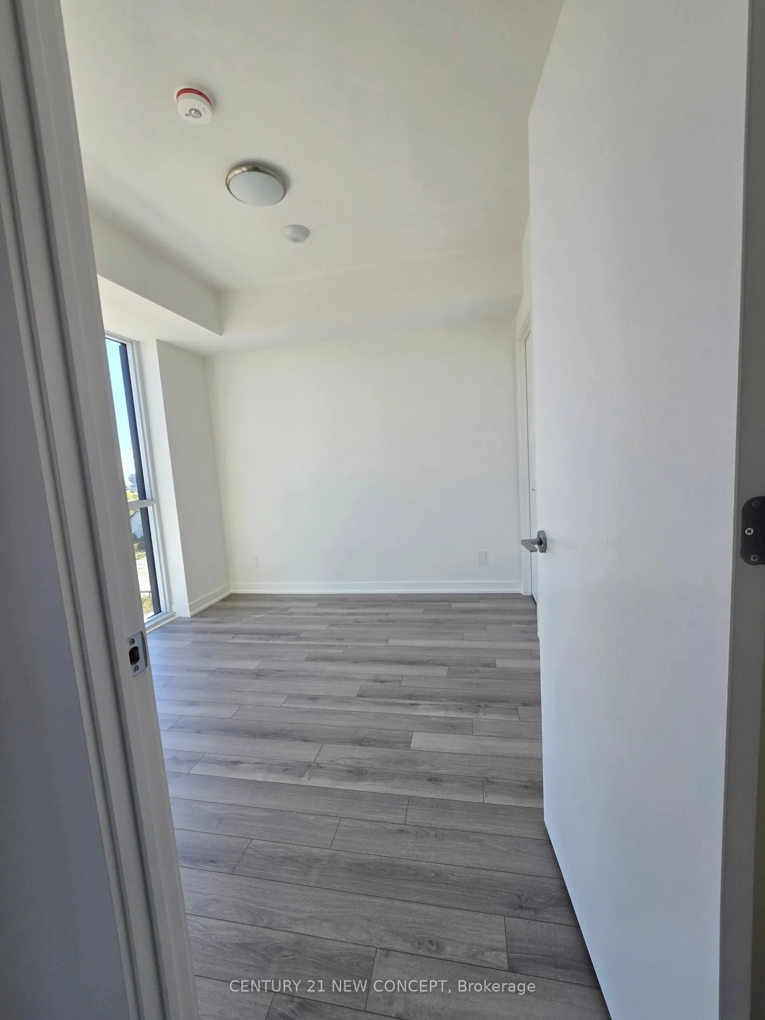 3071 Trafalgar Road, #505