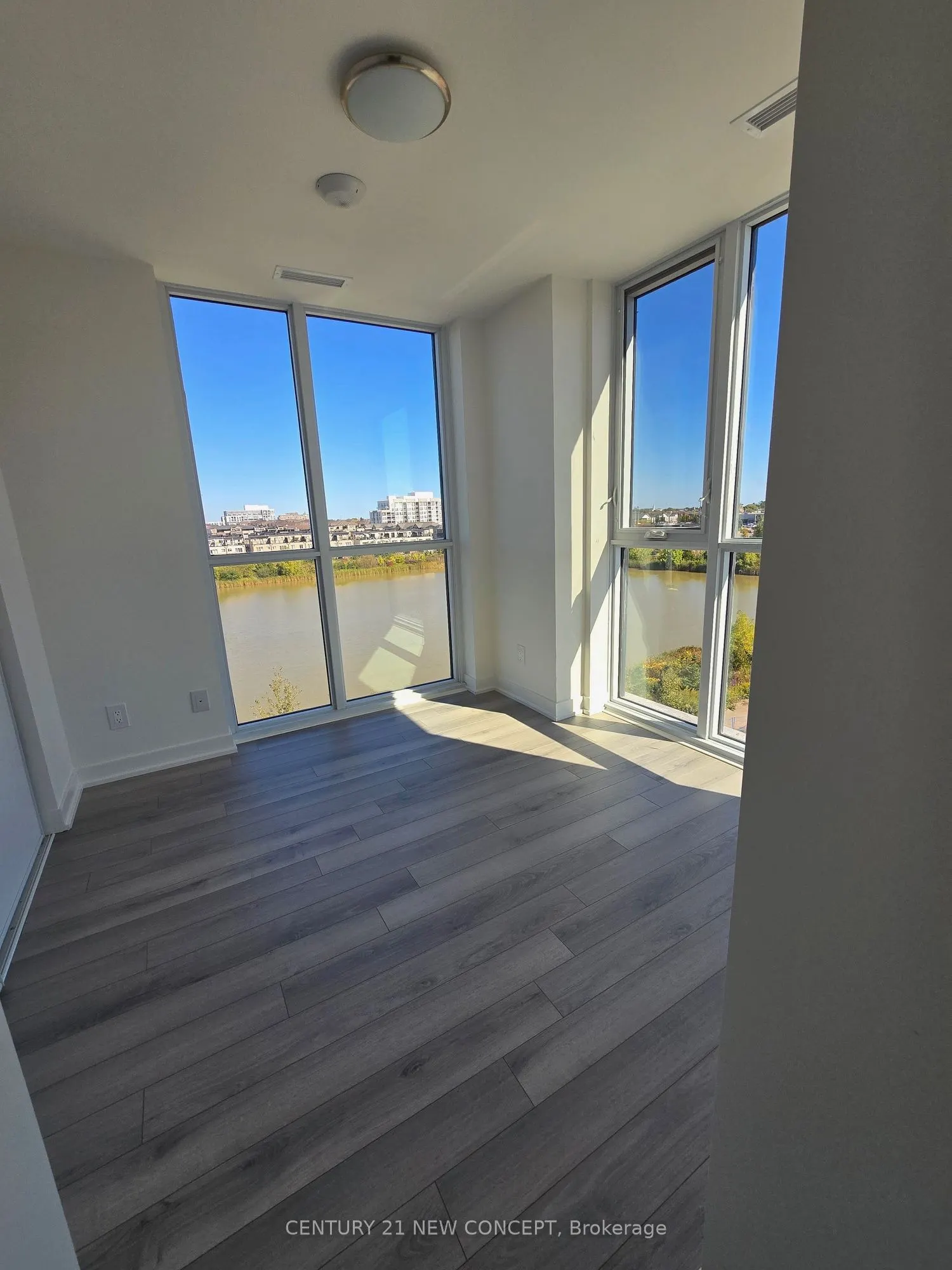 3071 Trafalgar Road, #505