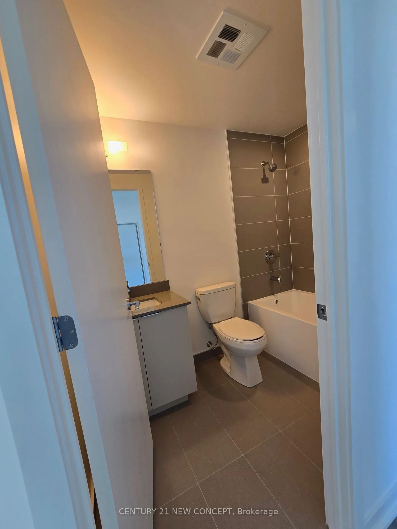 3071 Trafalgar Road, #505