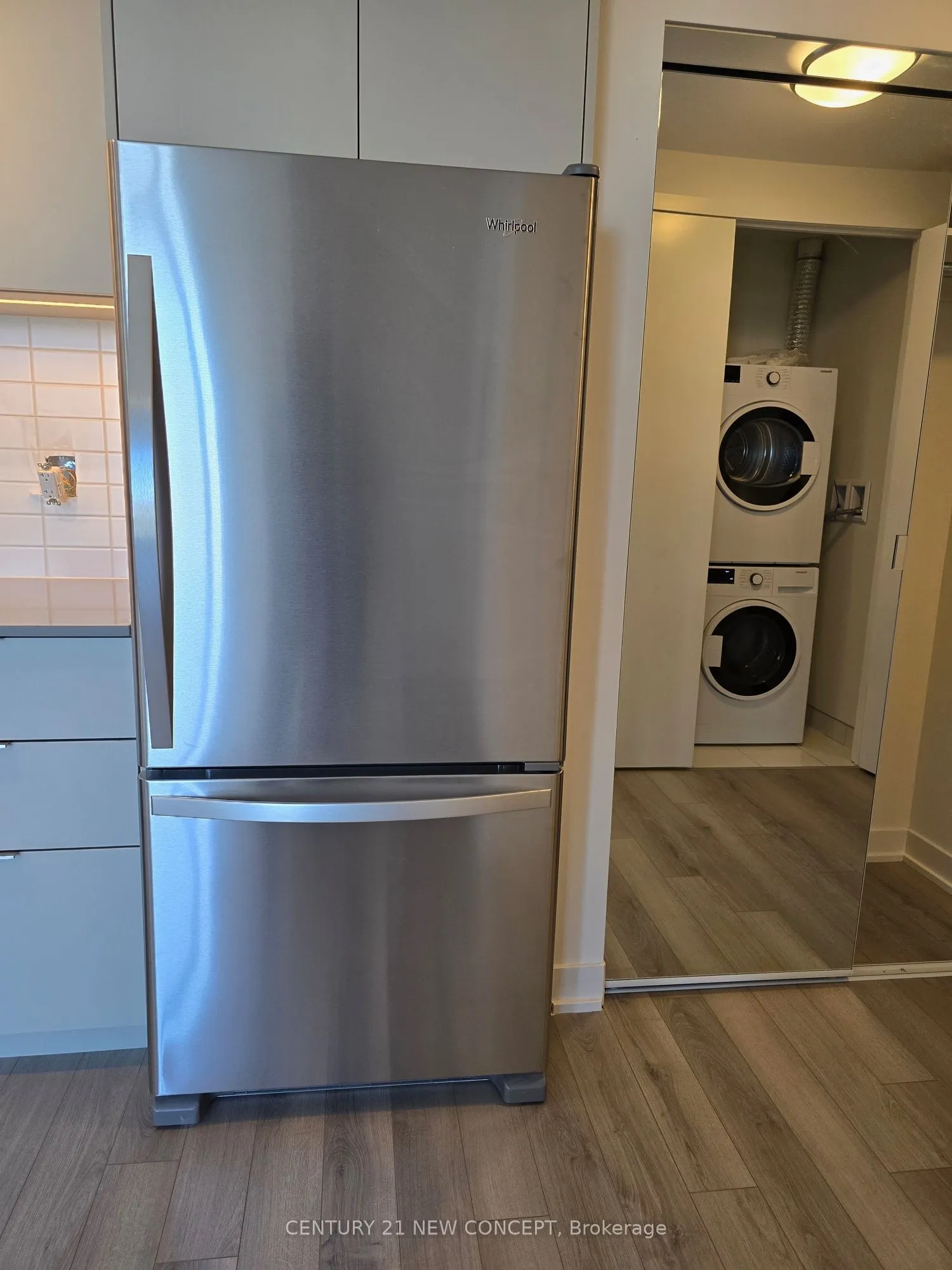 3071 Trafalgar Road, #505