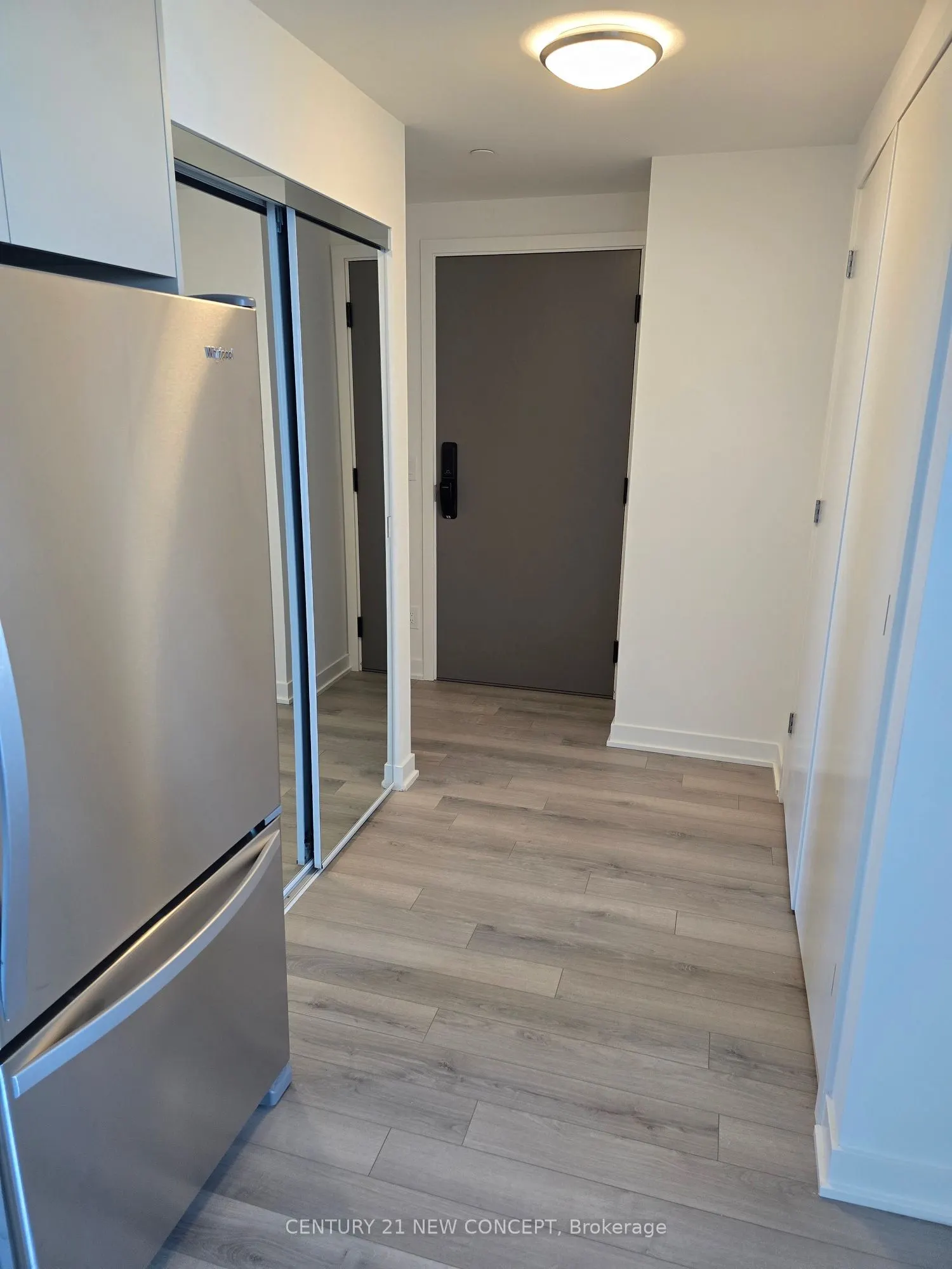 3071 Trafalgar Road, #505