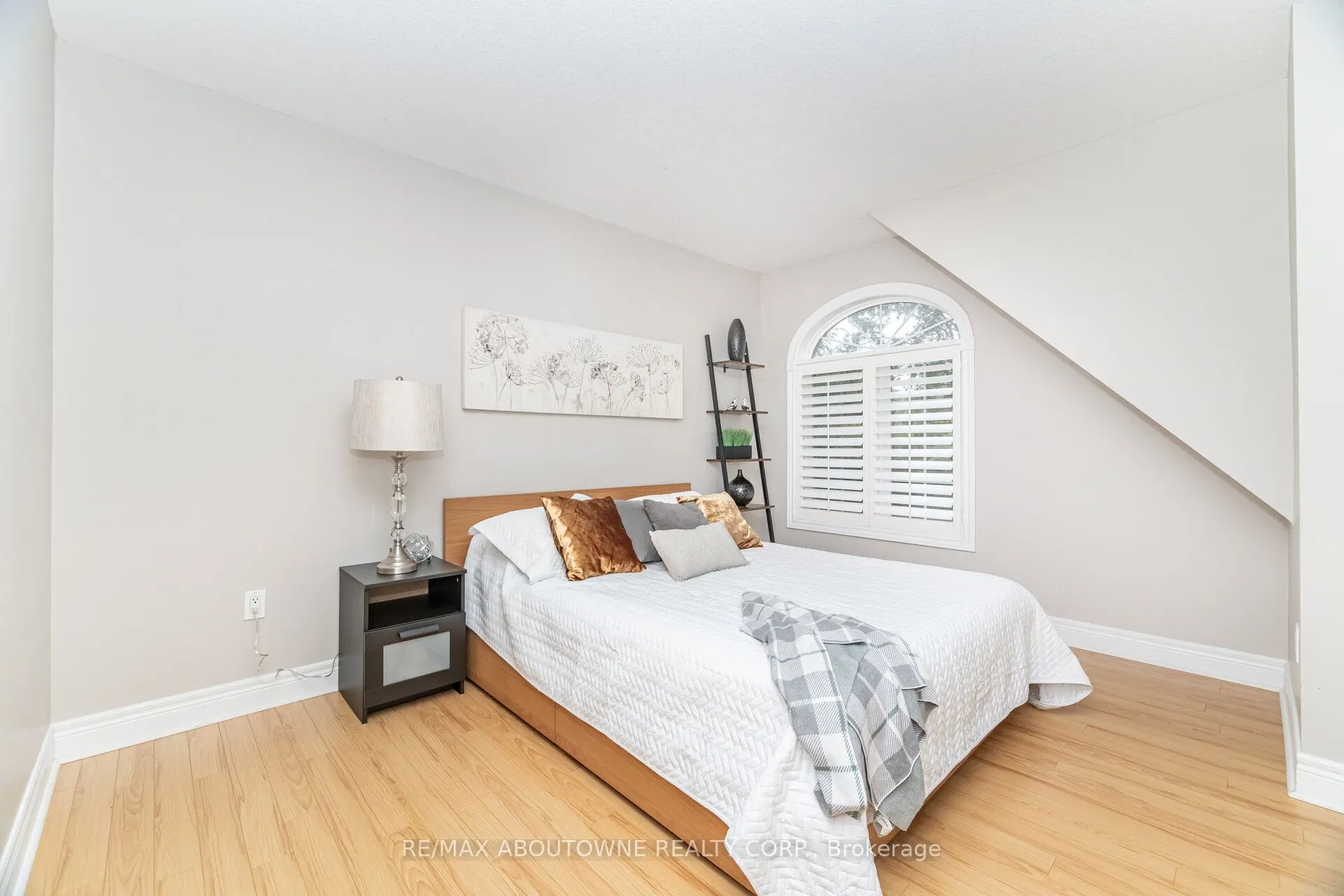 540 Guelph Line, #1