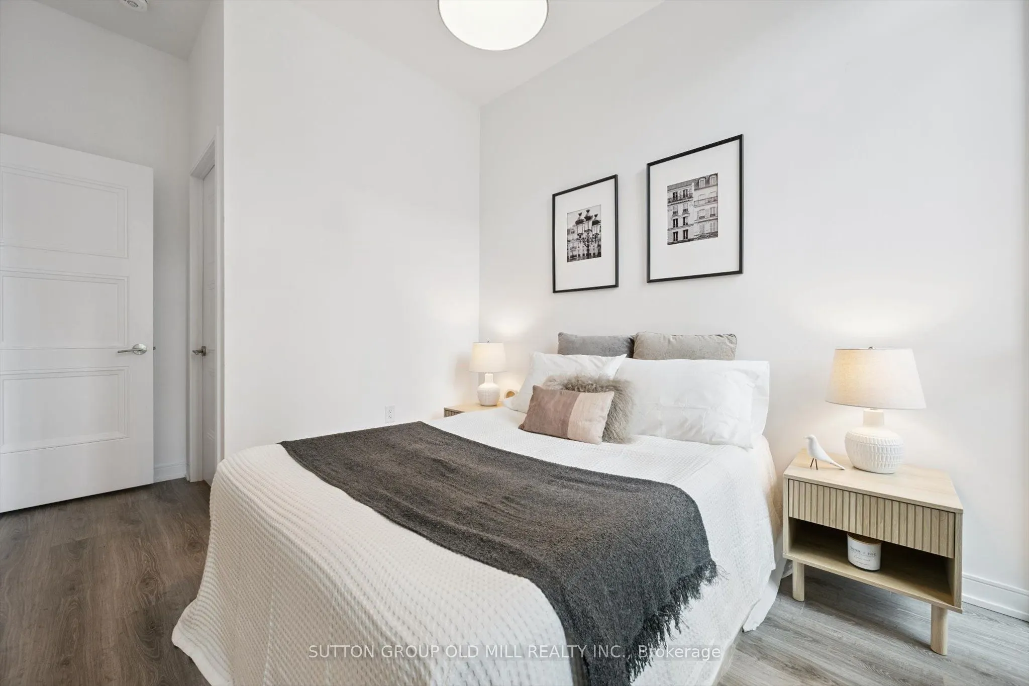 25 Neighbourhood Lane, #101