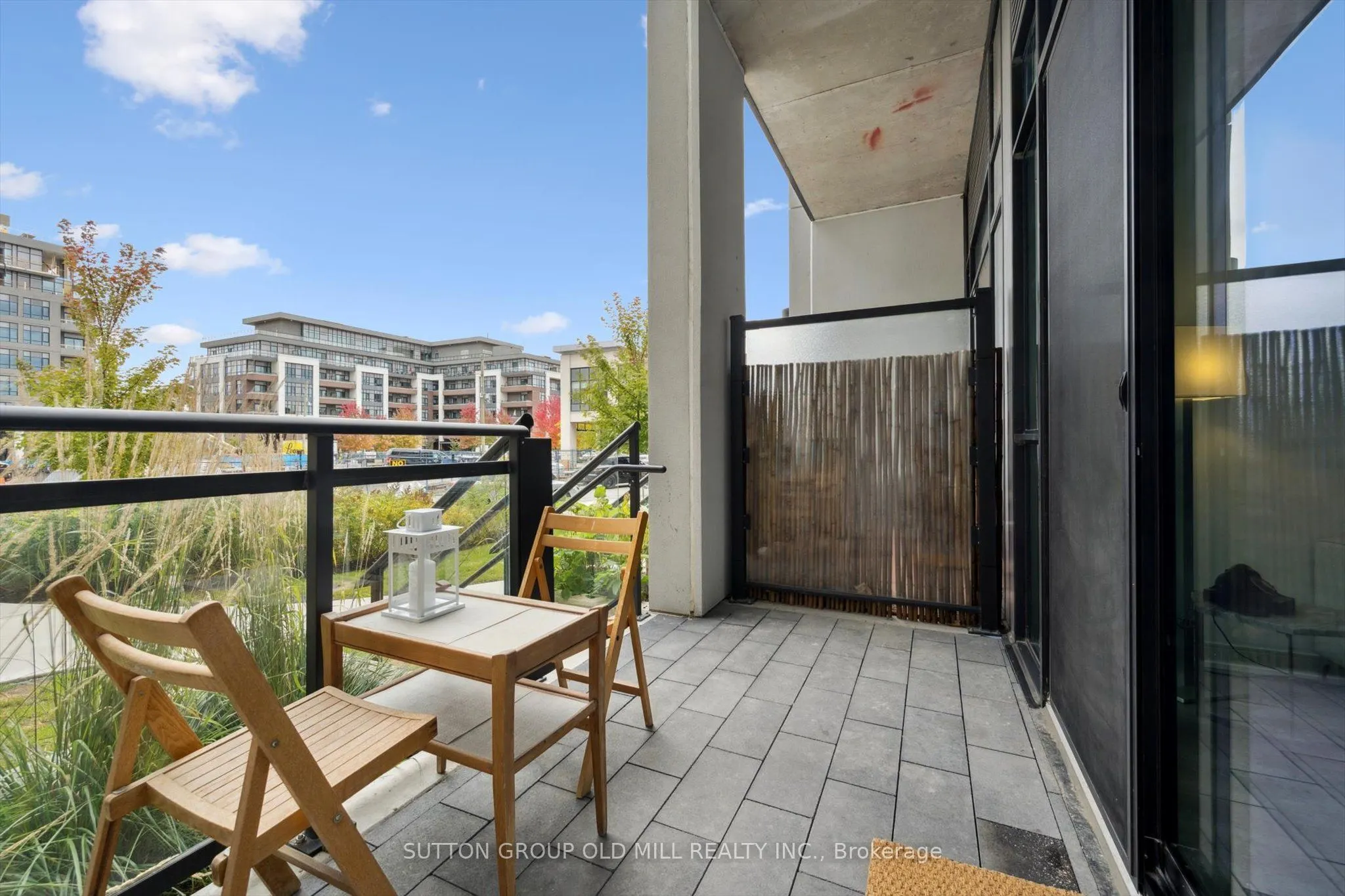 25 Neighbourhood Lane, #101