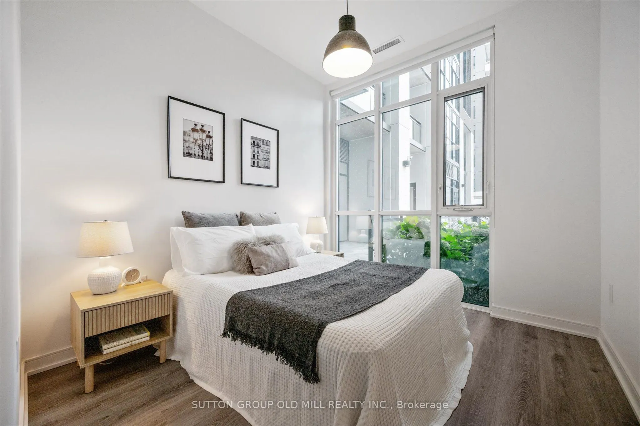 25 Neighbourhood Lane, #101
