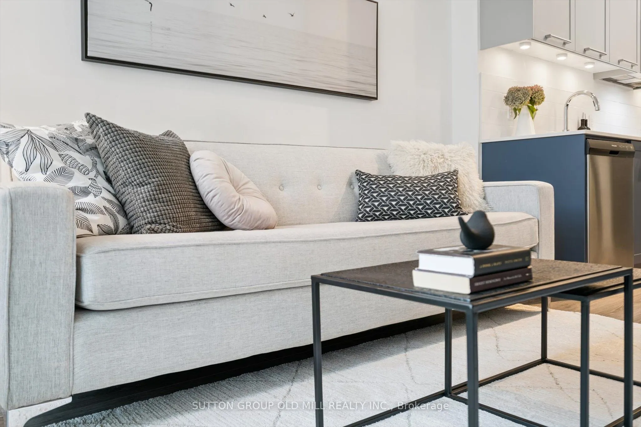 25 Neighbourhood Lane, #101