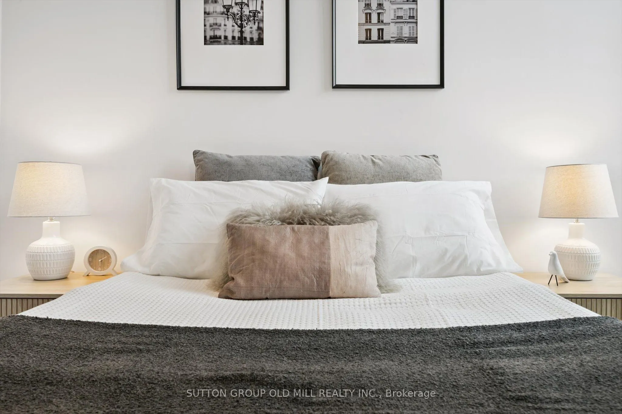 25 Neighbourhood Lane, #101