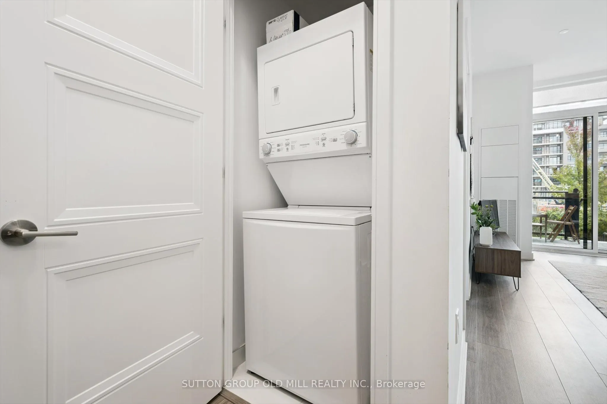 25 Neighbourhood Lane, #101