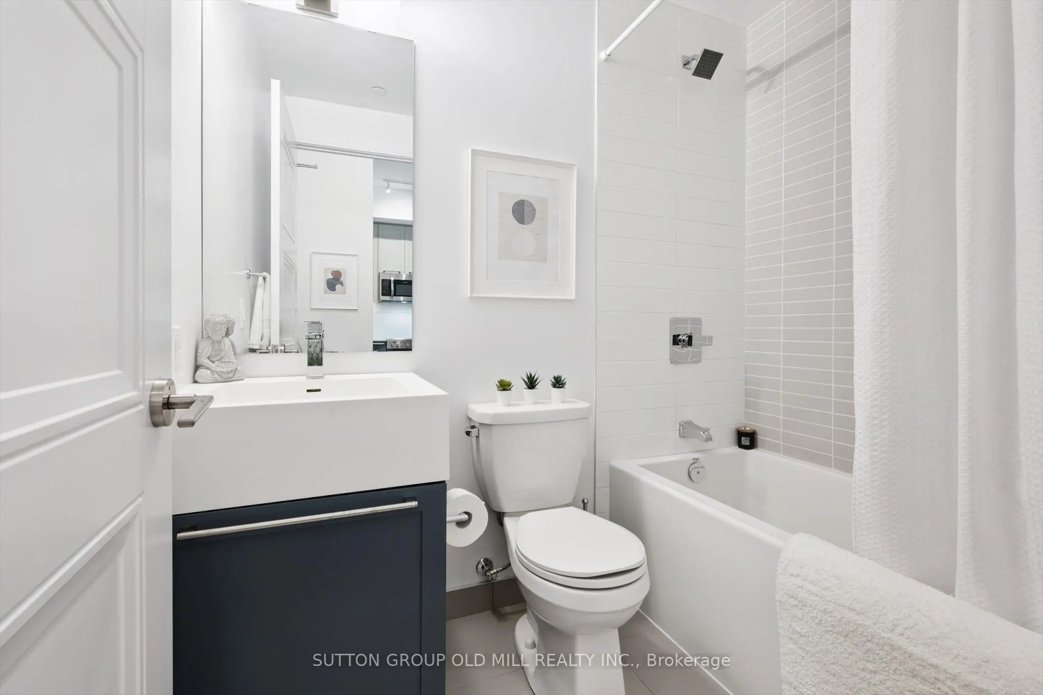 25 Neighbourhood Lane, #101