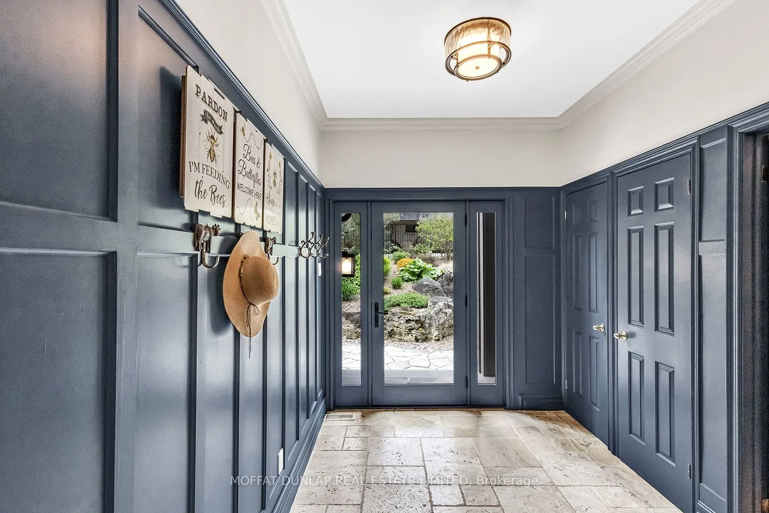 2052 Highpoint Side Road