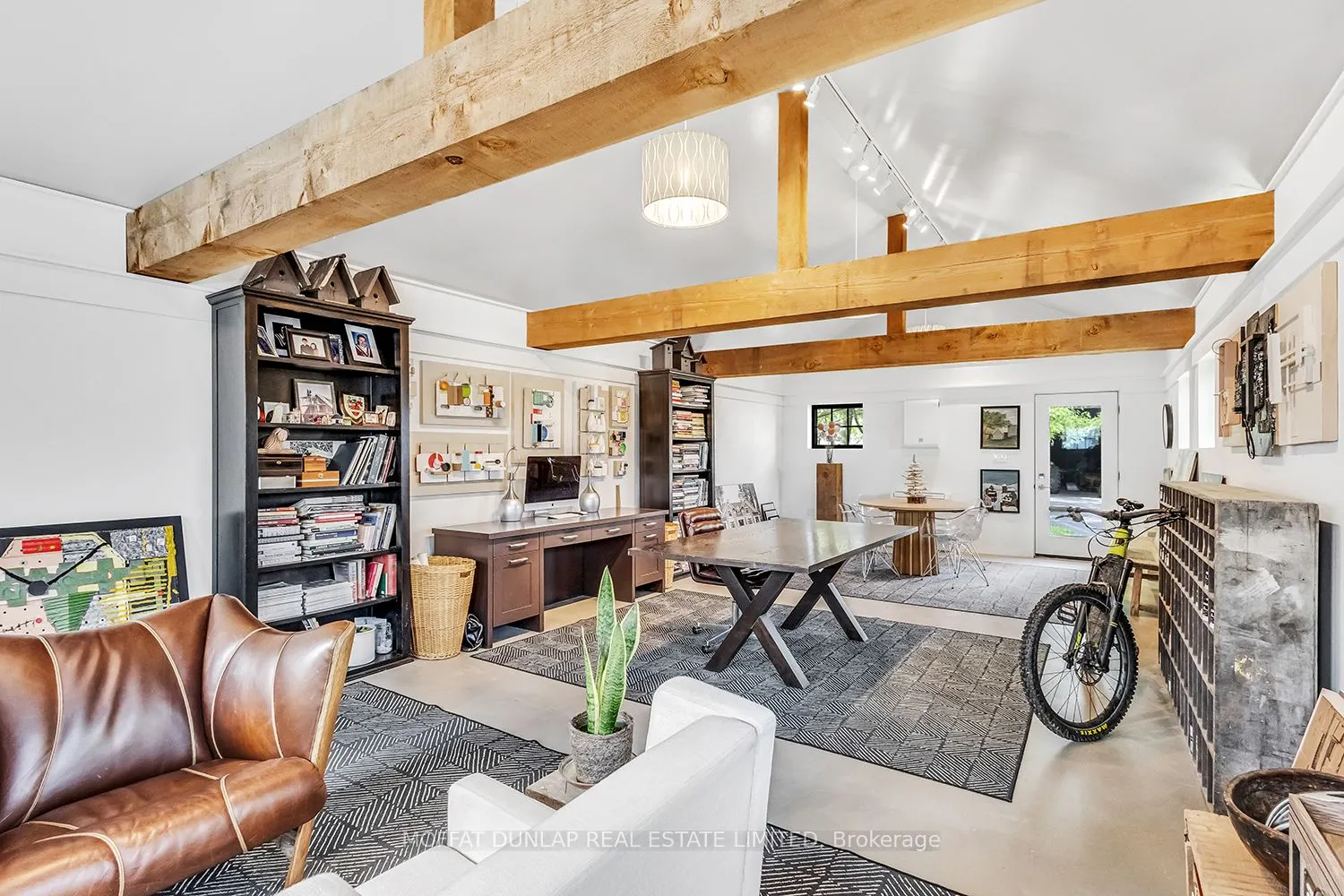 2052 Highpoint Side Road