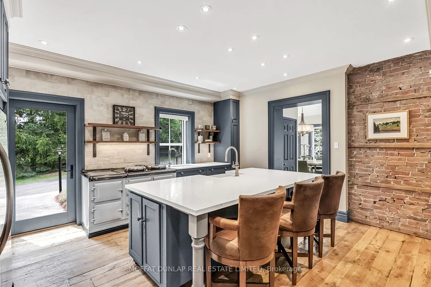 2052 Highpoint Side Road