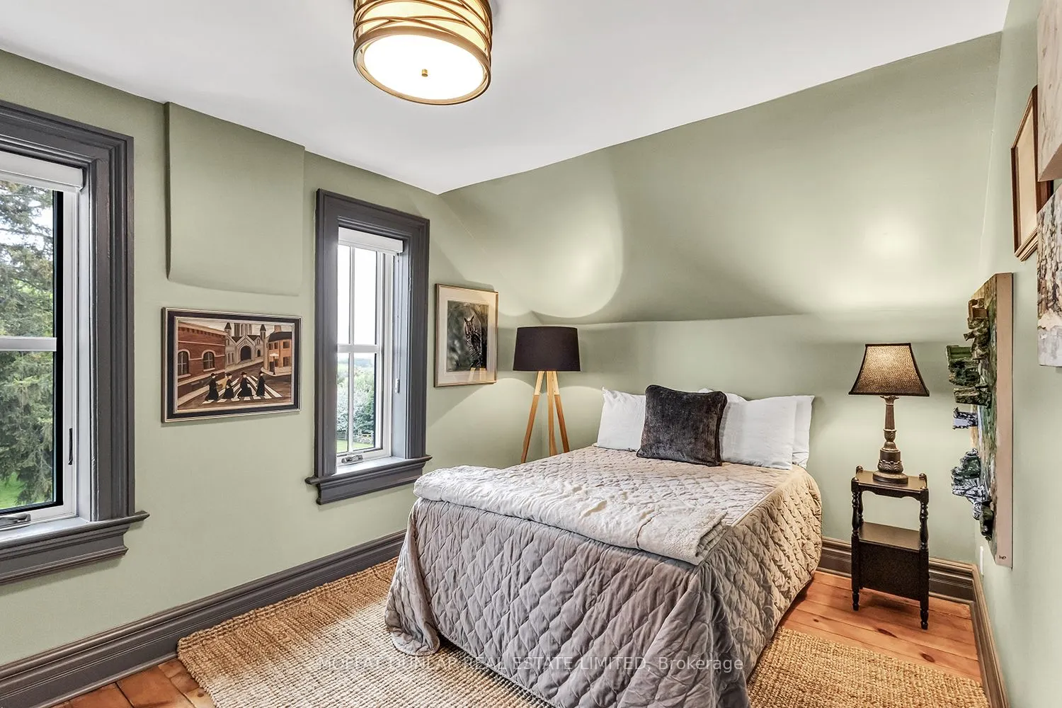 2052 Highpoint Side Road