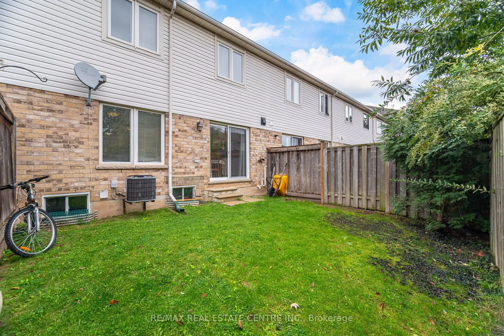 2570 Valleyridge Drive