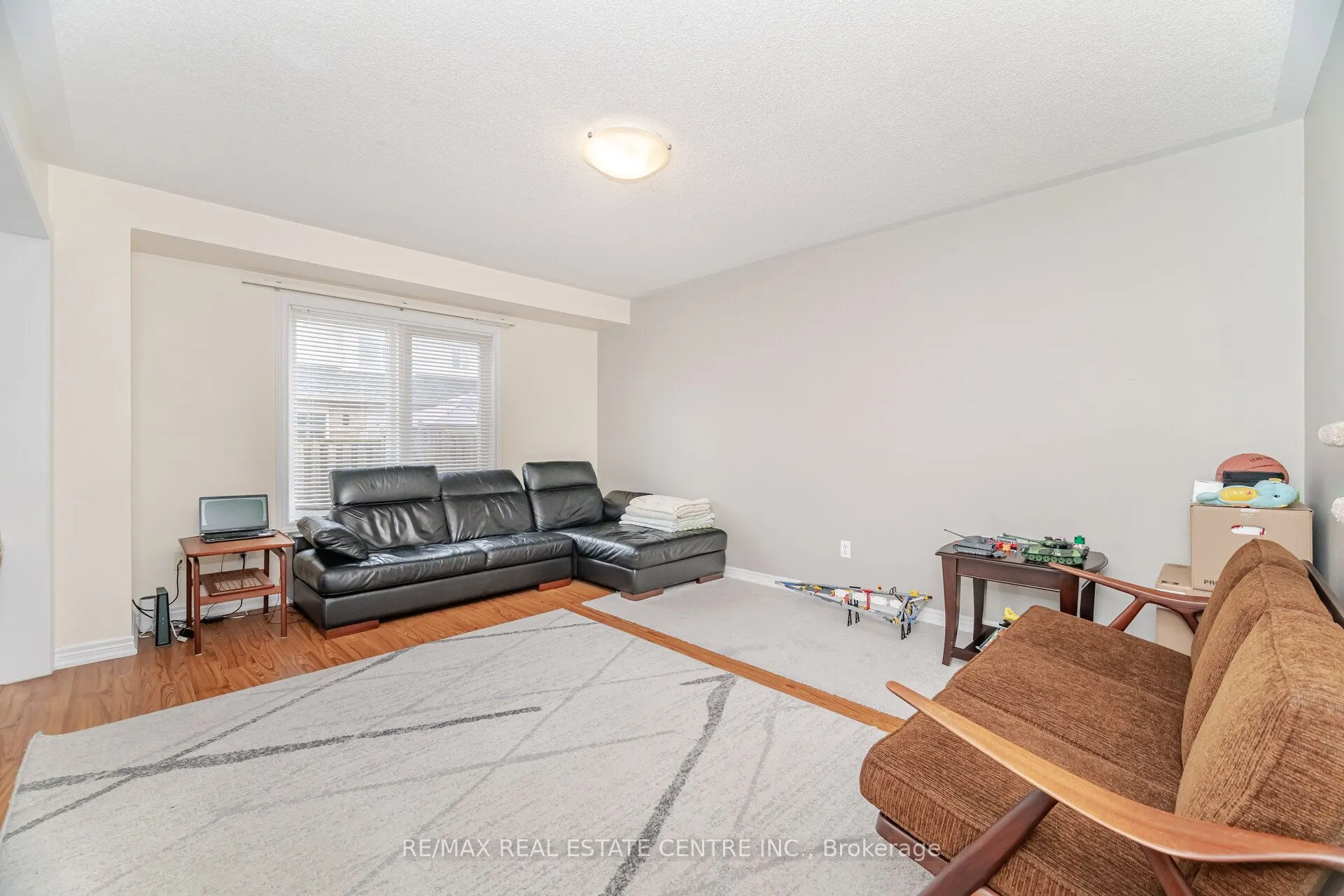 2570 Valleyridge Drive