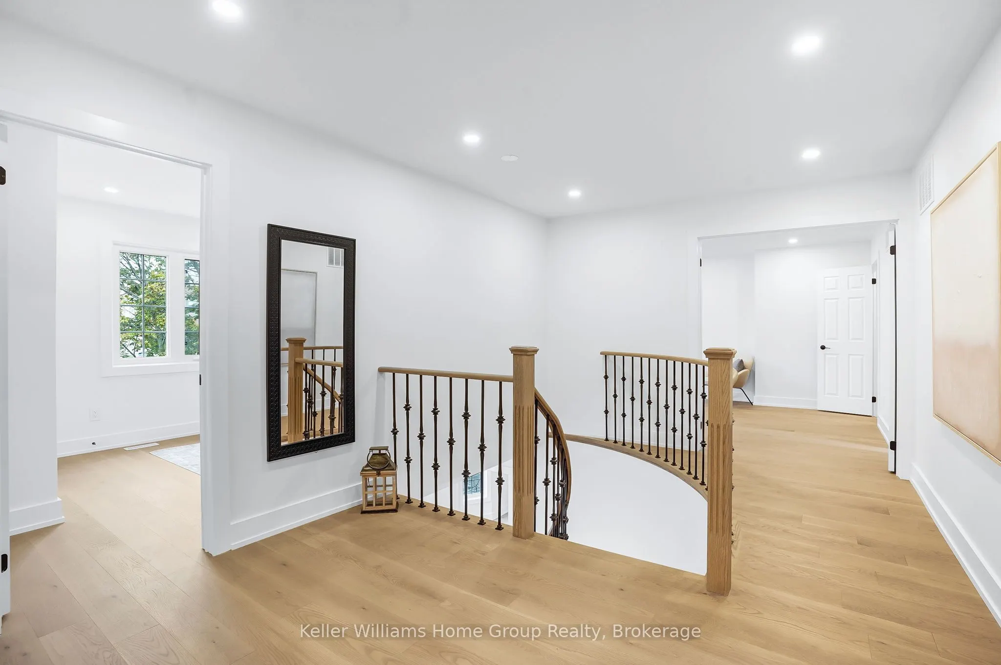 1105 Ewing Crescent