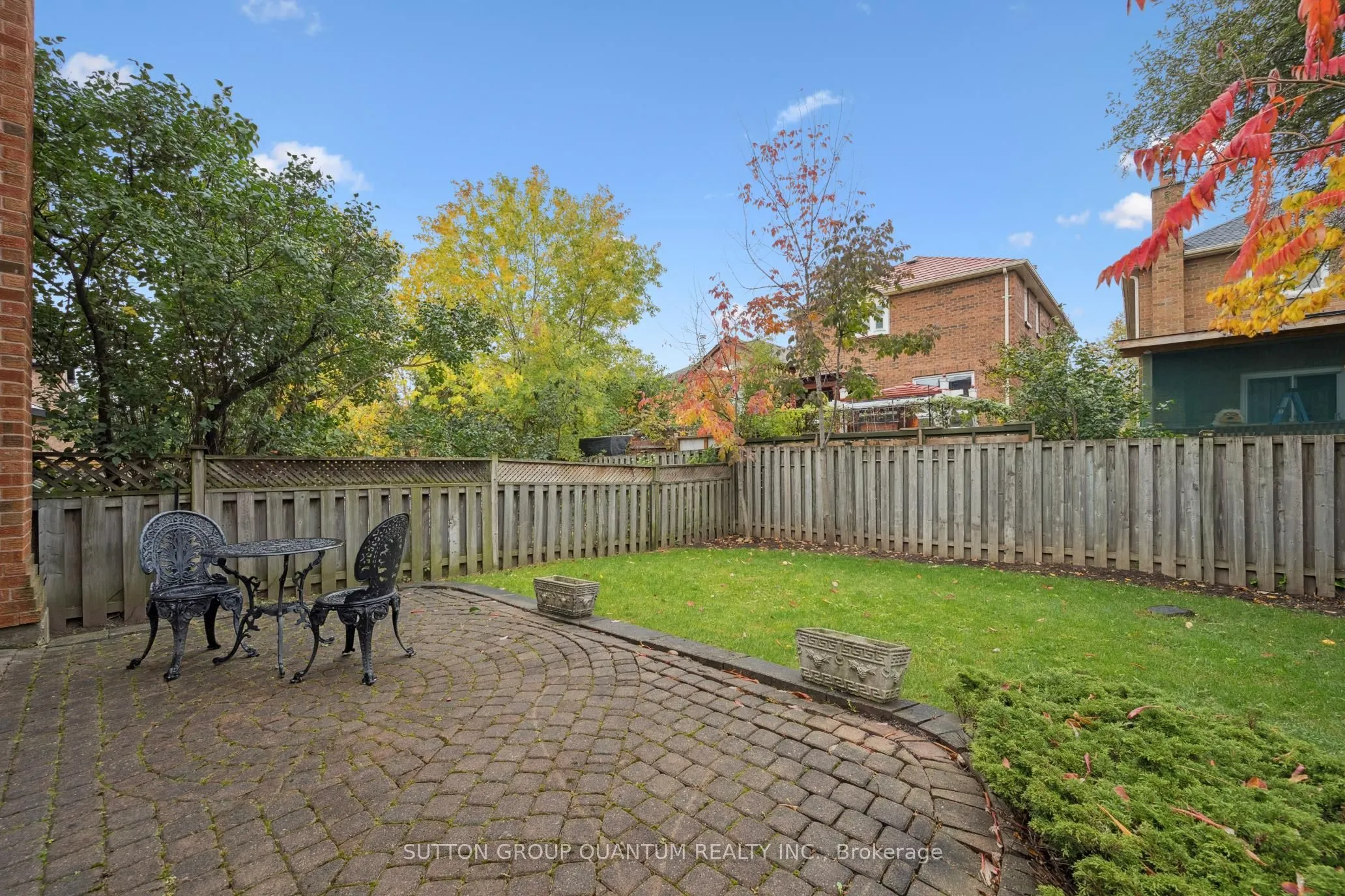 467 Petawawa Crescent