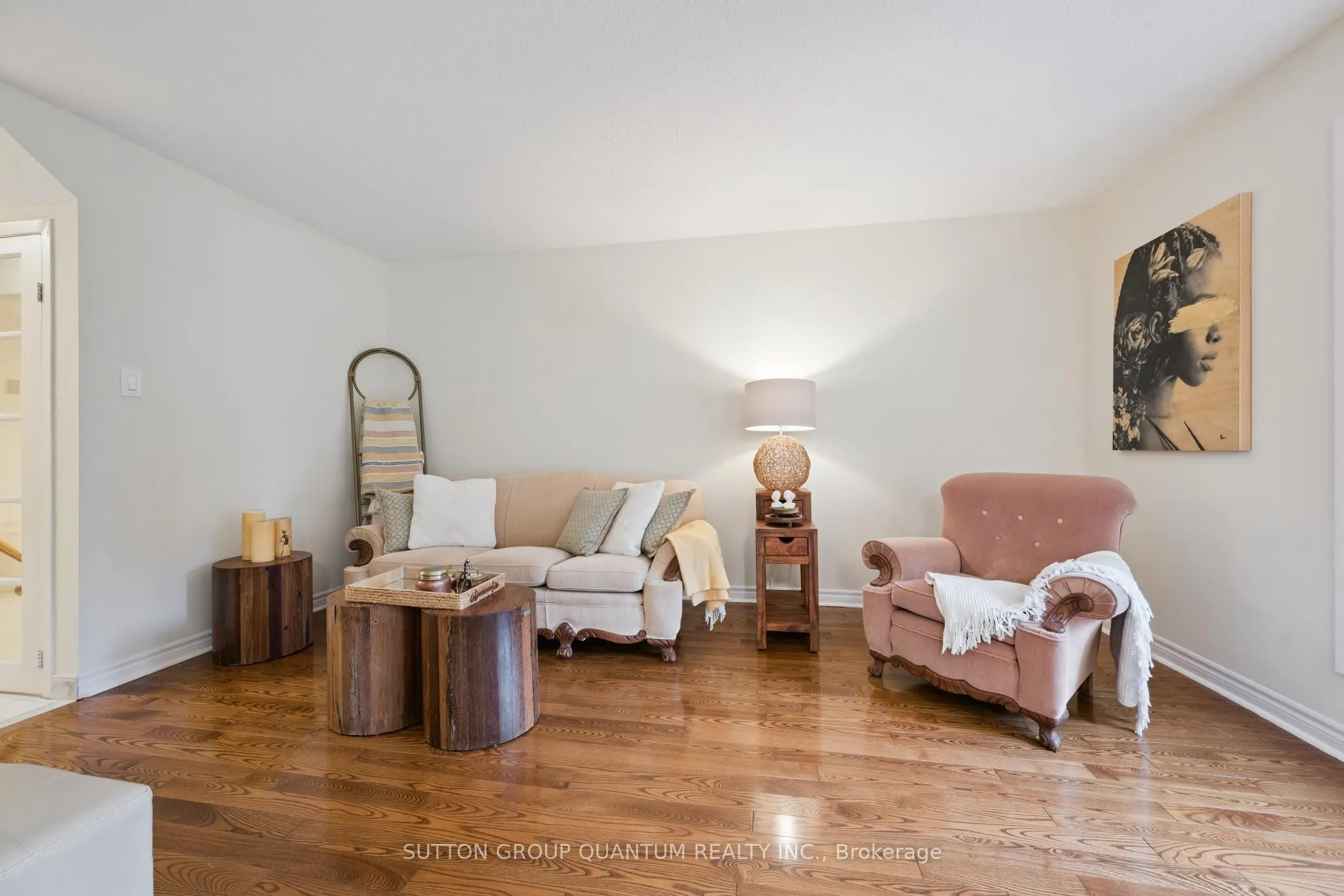 467 Petawawa Crescent