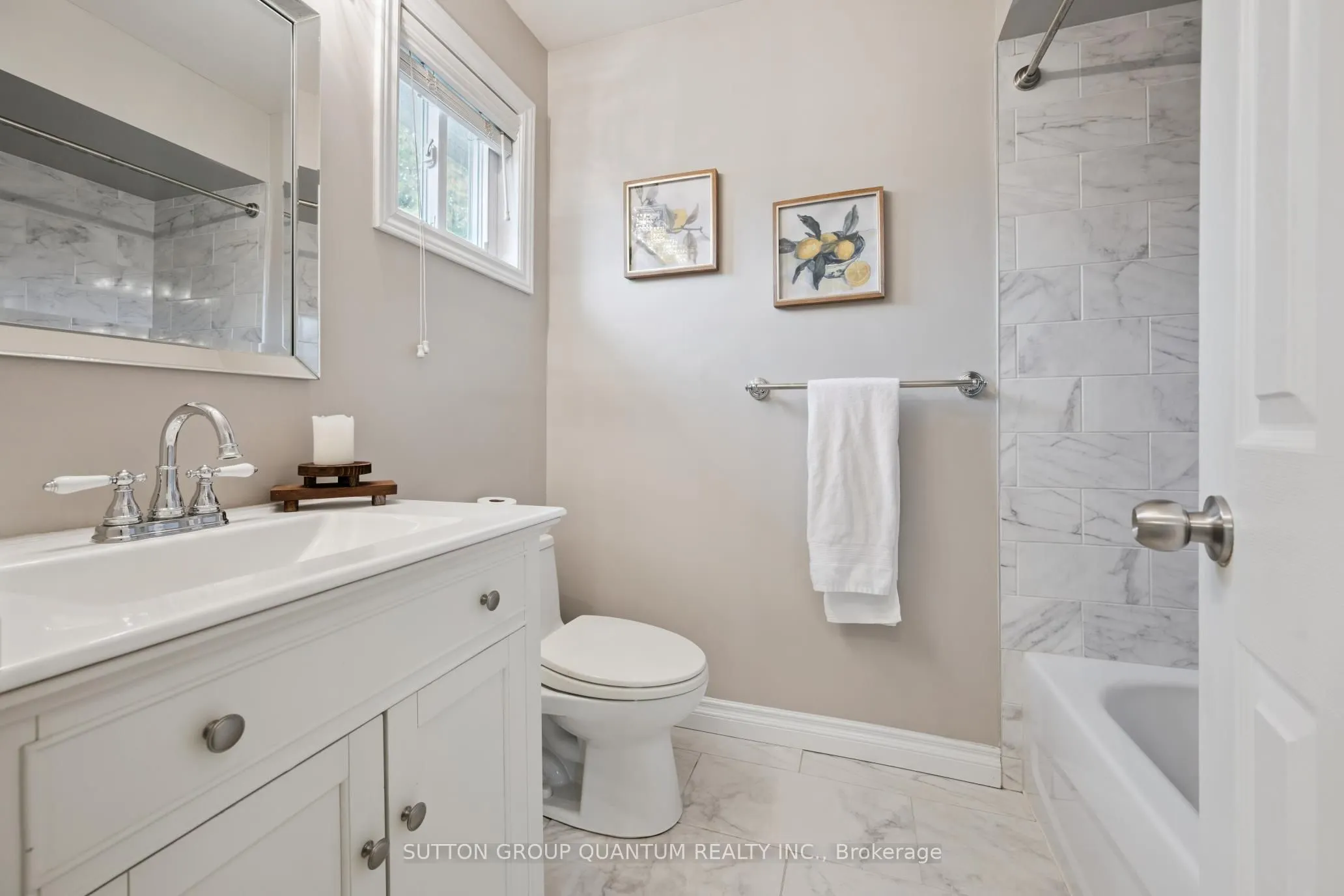 467 Petawawa Crescent
