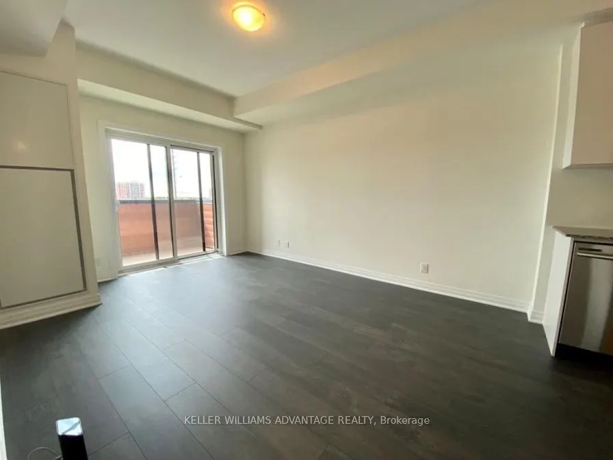 128 Grovewood Common, #214