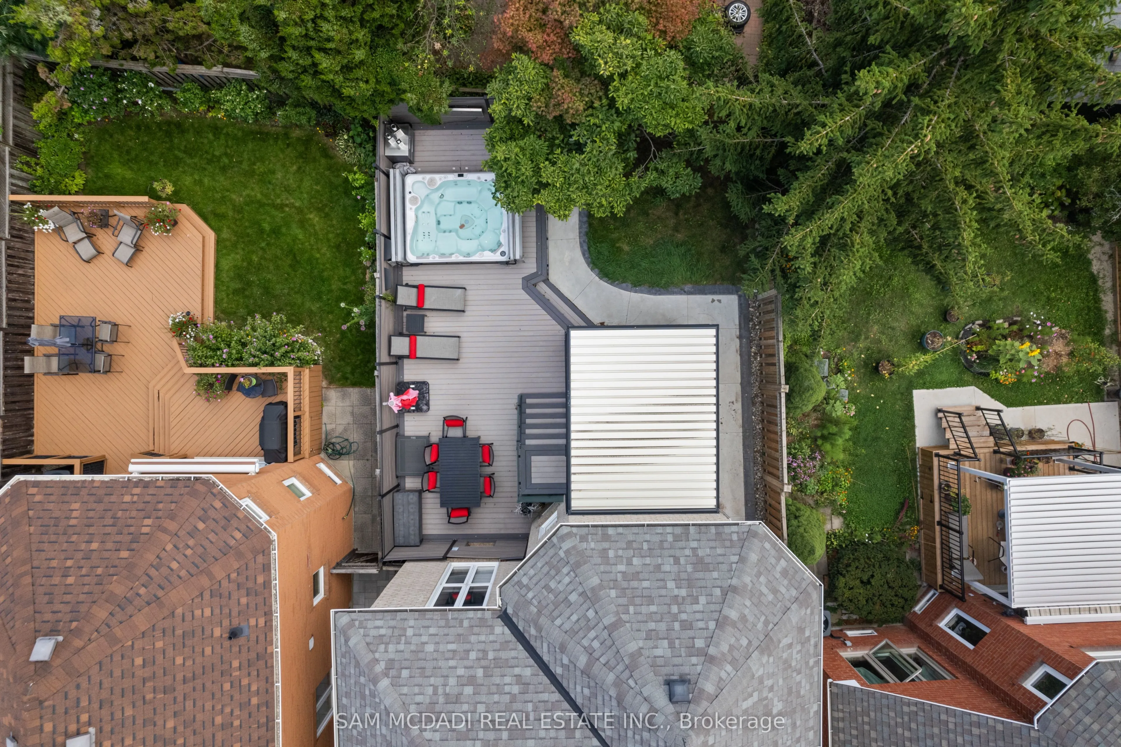 385 Turnberry Crescent