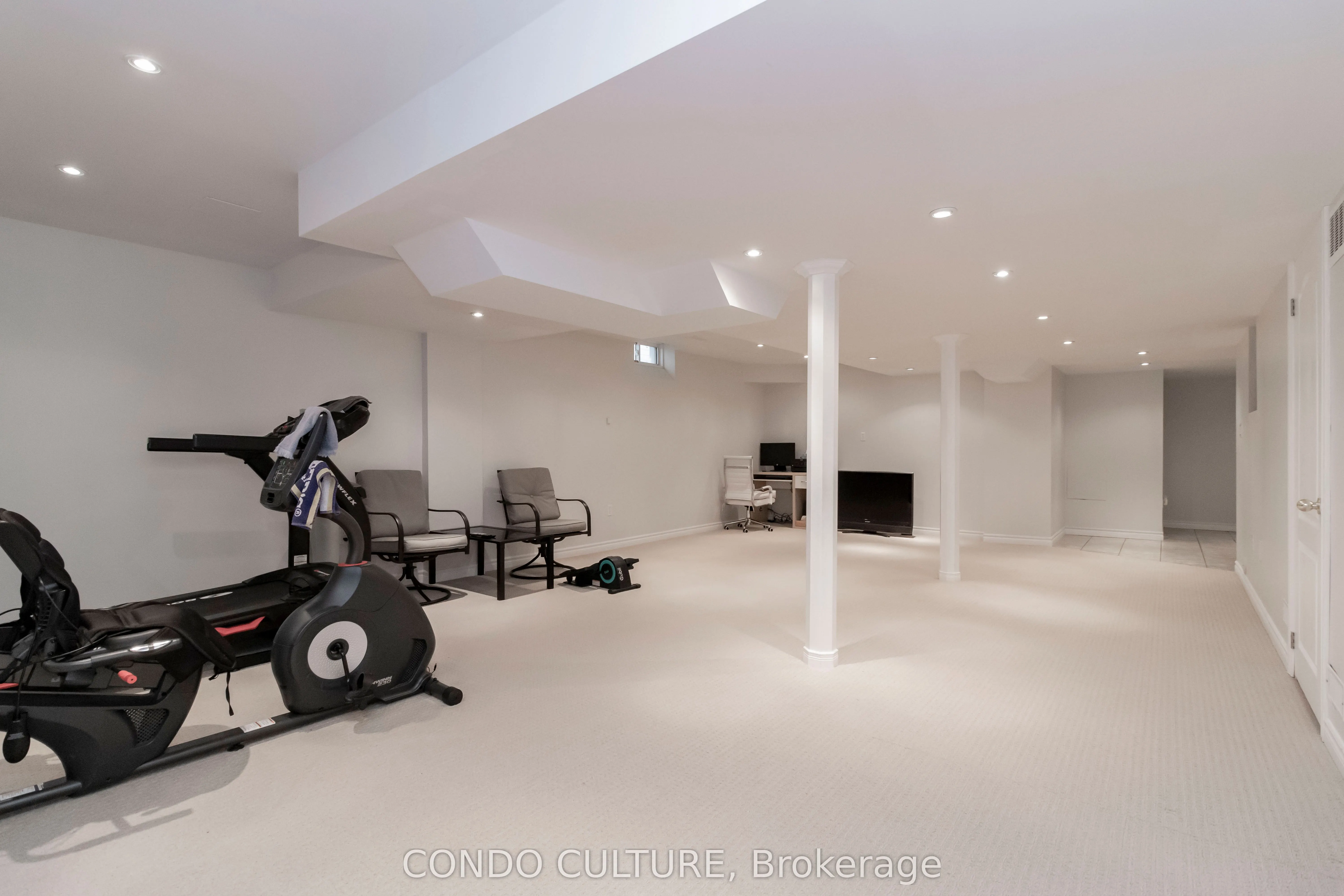 1317 Roper Drive