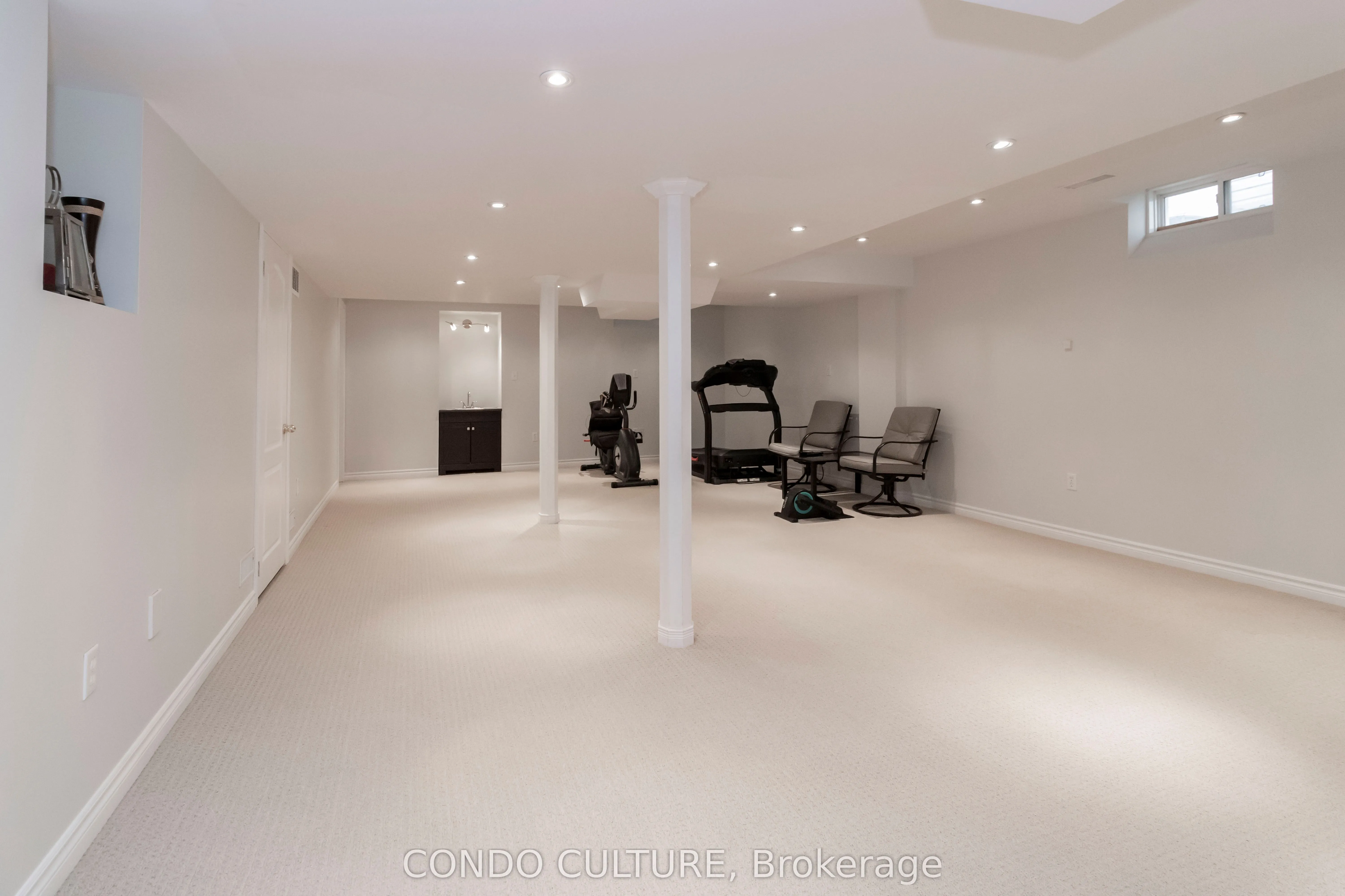 1317 Roper Drive