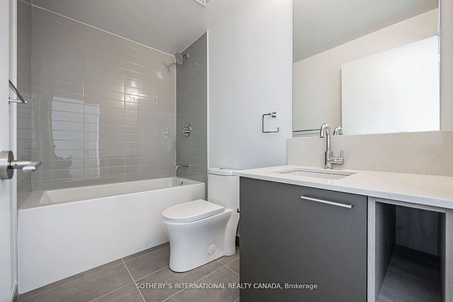 3005 PINE GLEN Road S, #809