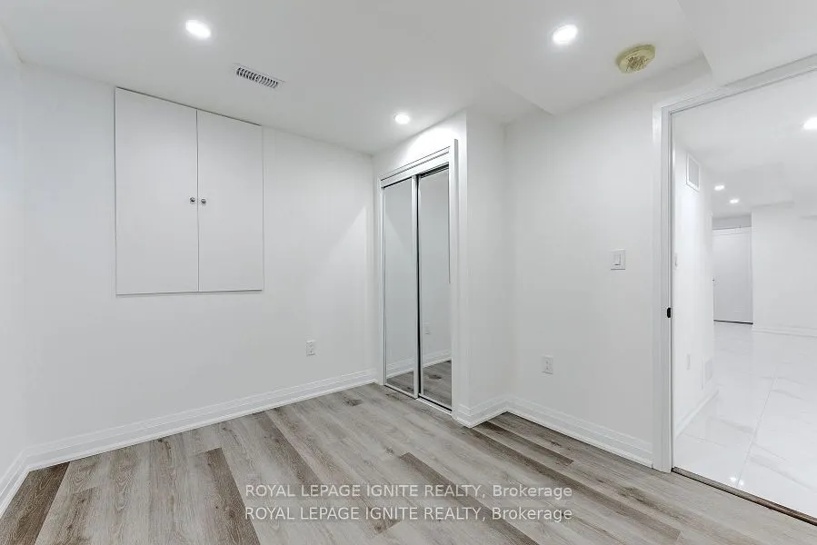 4 Drayton Crescent