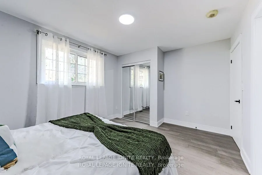 4 Drayton Crescent